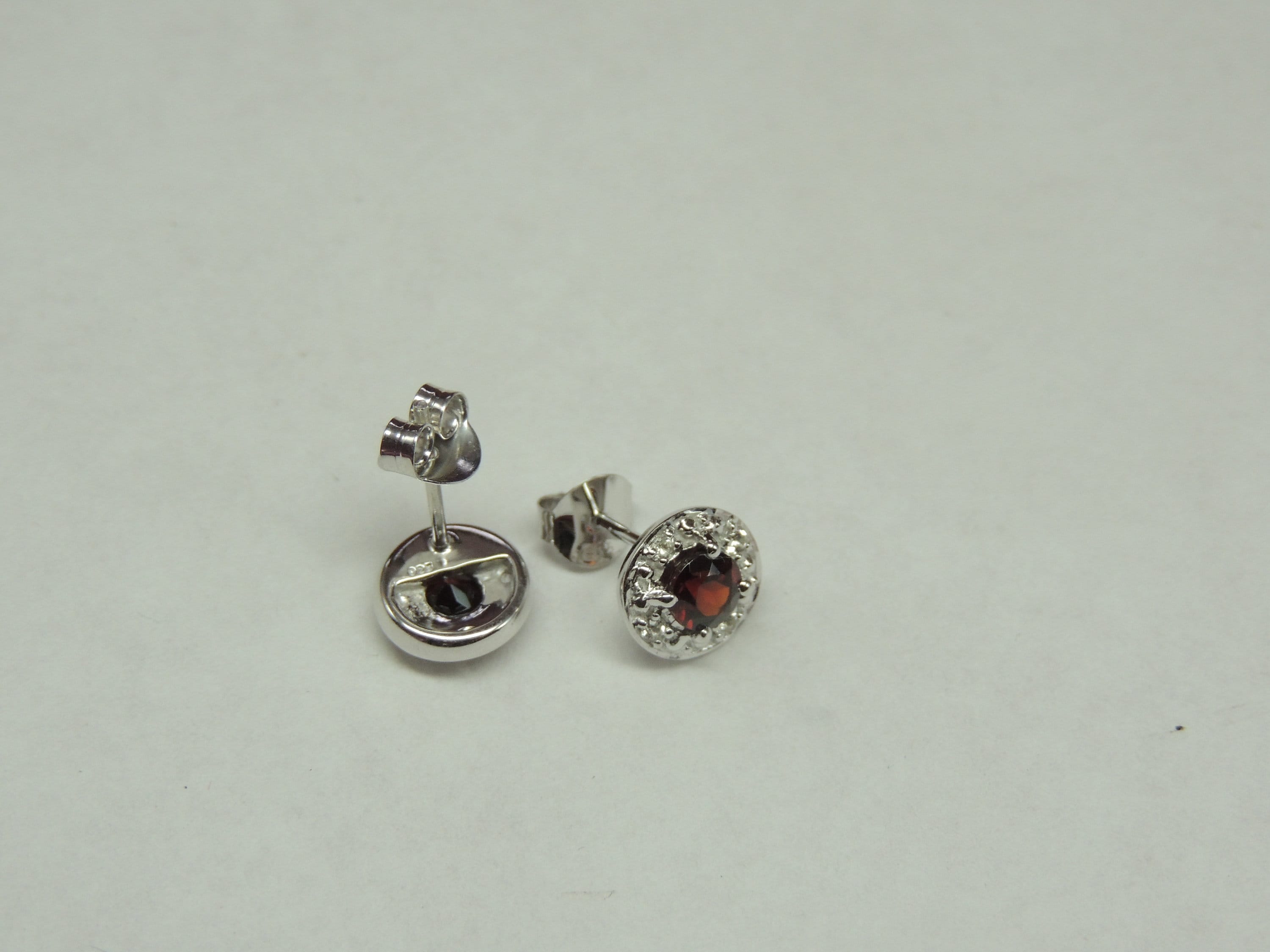 Edle 1,2 Carat Granat weisstopas Ohrstecker 925 Silber Ohrring blutroter Granat