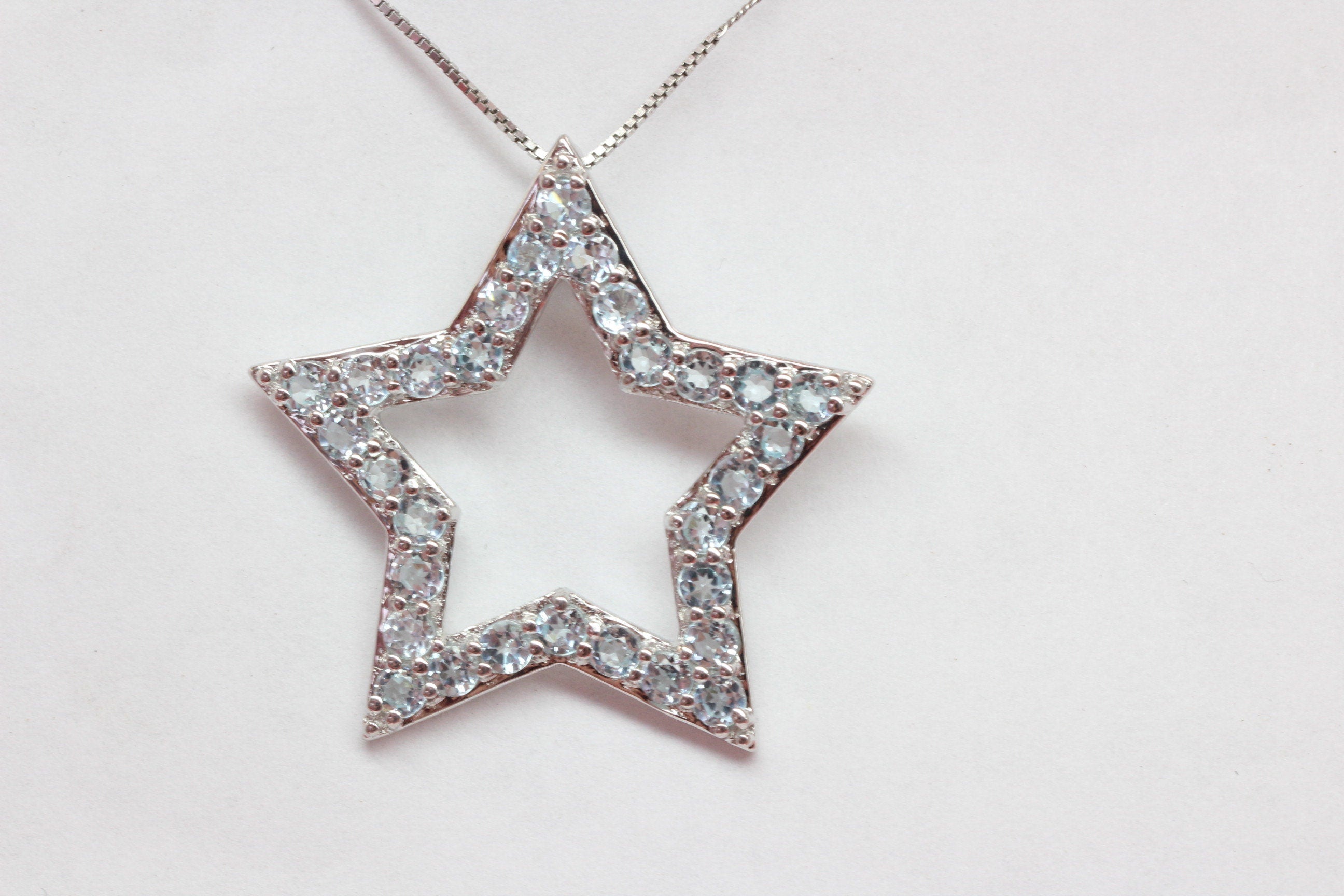 Edler 1,80 Carat Blautopas Stern Anhanger 925 Silber Collier Kette sky blue Topas
