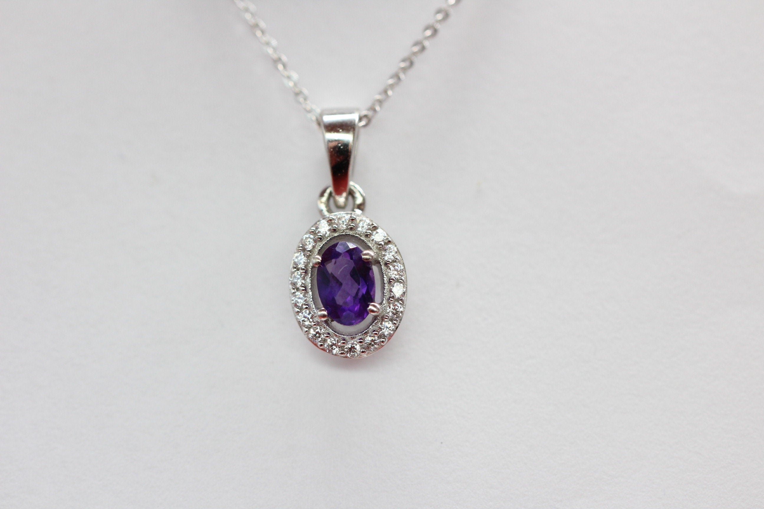 Edler 0,4 Carat Amethyst Anhanger 925 Silber Collier Kette Zirkonia American Diamant