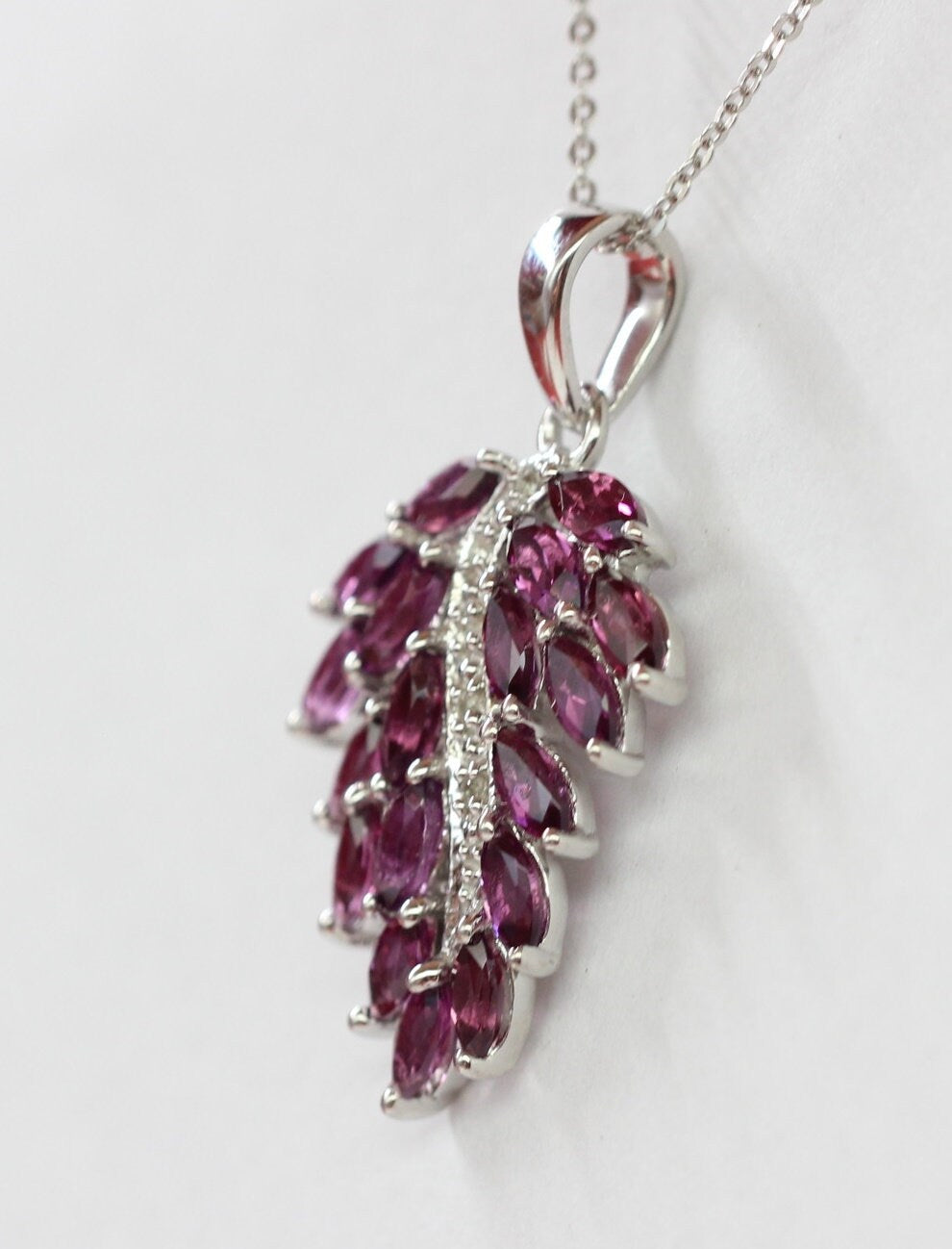 Edler 3,05  Carat Rhodolith weisstopas Anhanger 925 Silber Collier Kette Top Edel