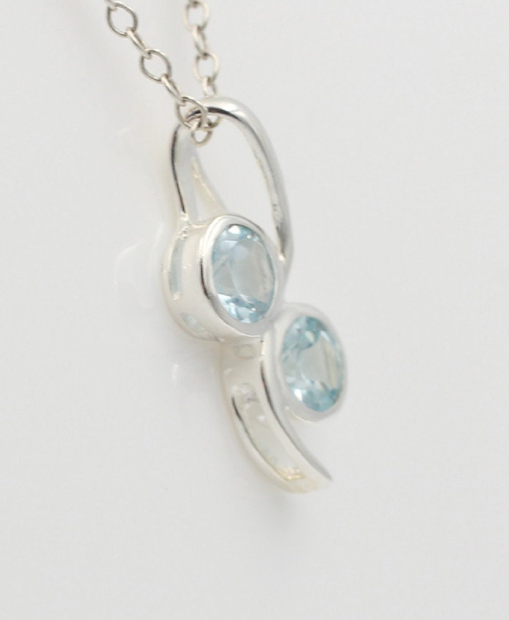 Edler 1,4 Carat Blautopas Anhanger 925 Silber  Top Edel himmelblau