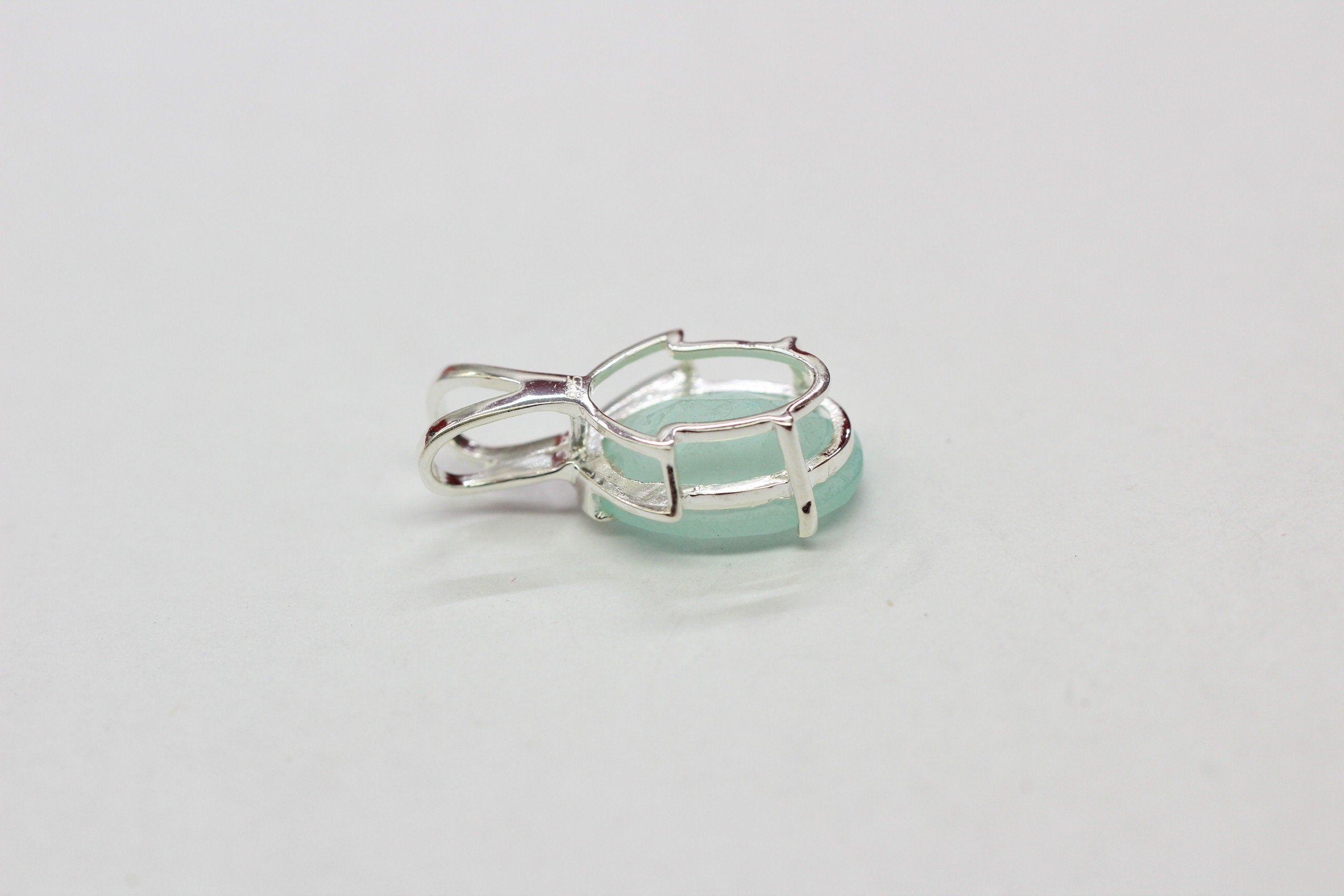 Aqua Chalcedon Anhänger Silber 925  Edles Collier mit 4,9 ct Edelstein, Handgefertigt, Pastellblauer Stein, Maritimer Schmuck Geschenk