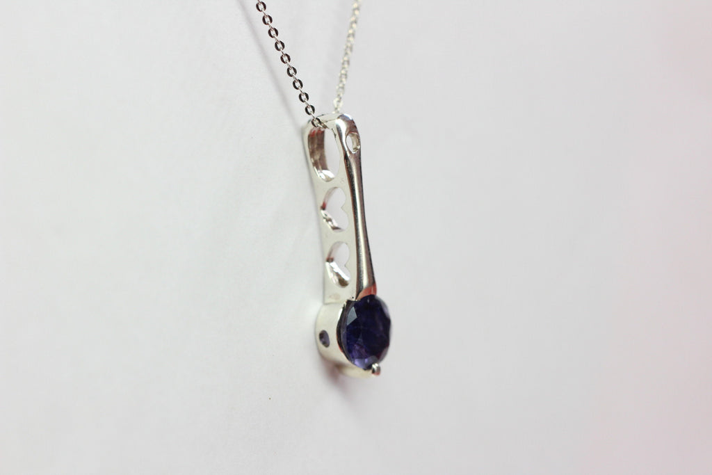 Edler 2,2 Carat lolith Anhanger 925 Silber Wassersaphir Luchssaphir