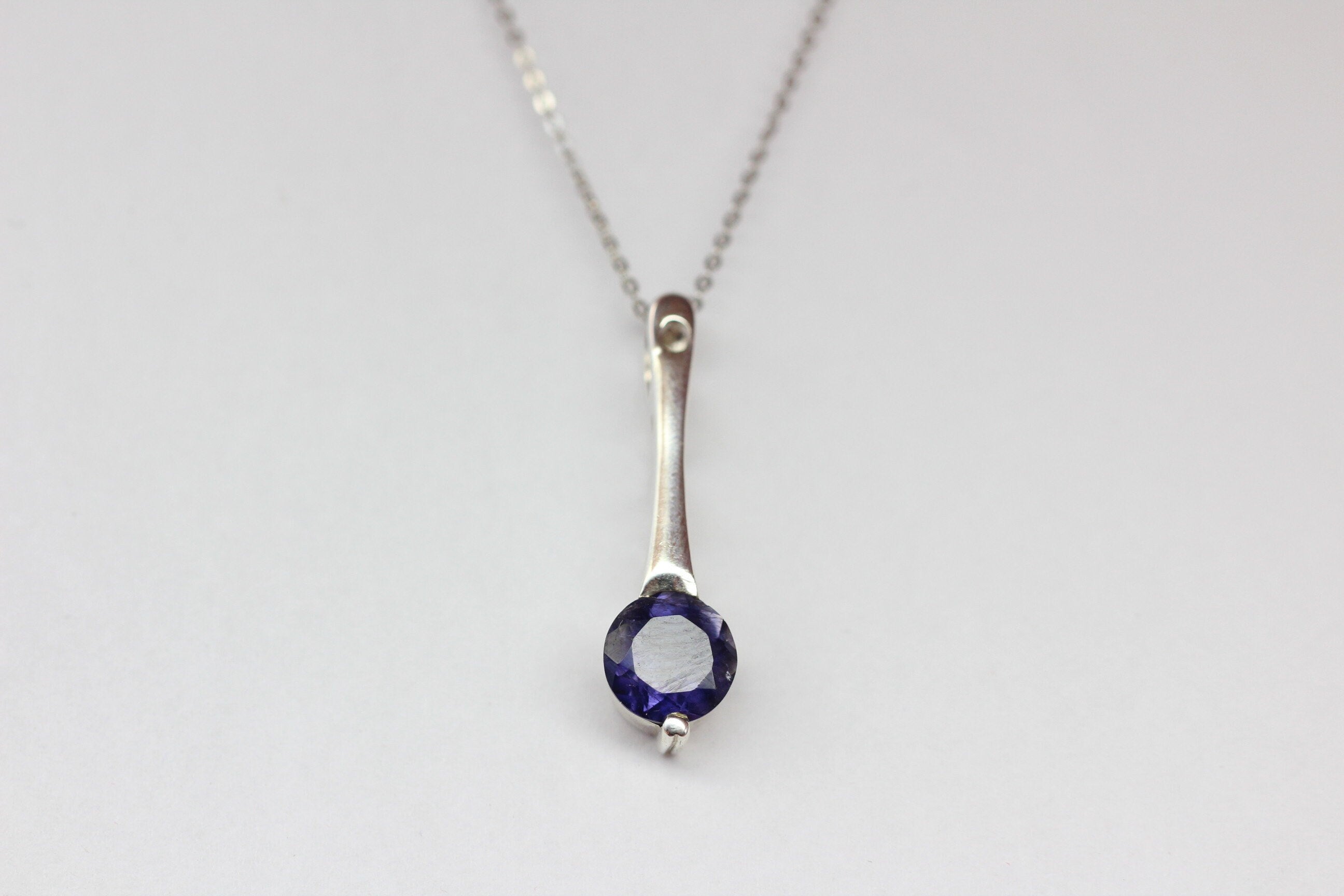 Edler 2,2 Carat lolith Anhanger 925 Silber Wassersaphir Luchssaphir