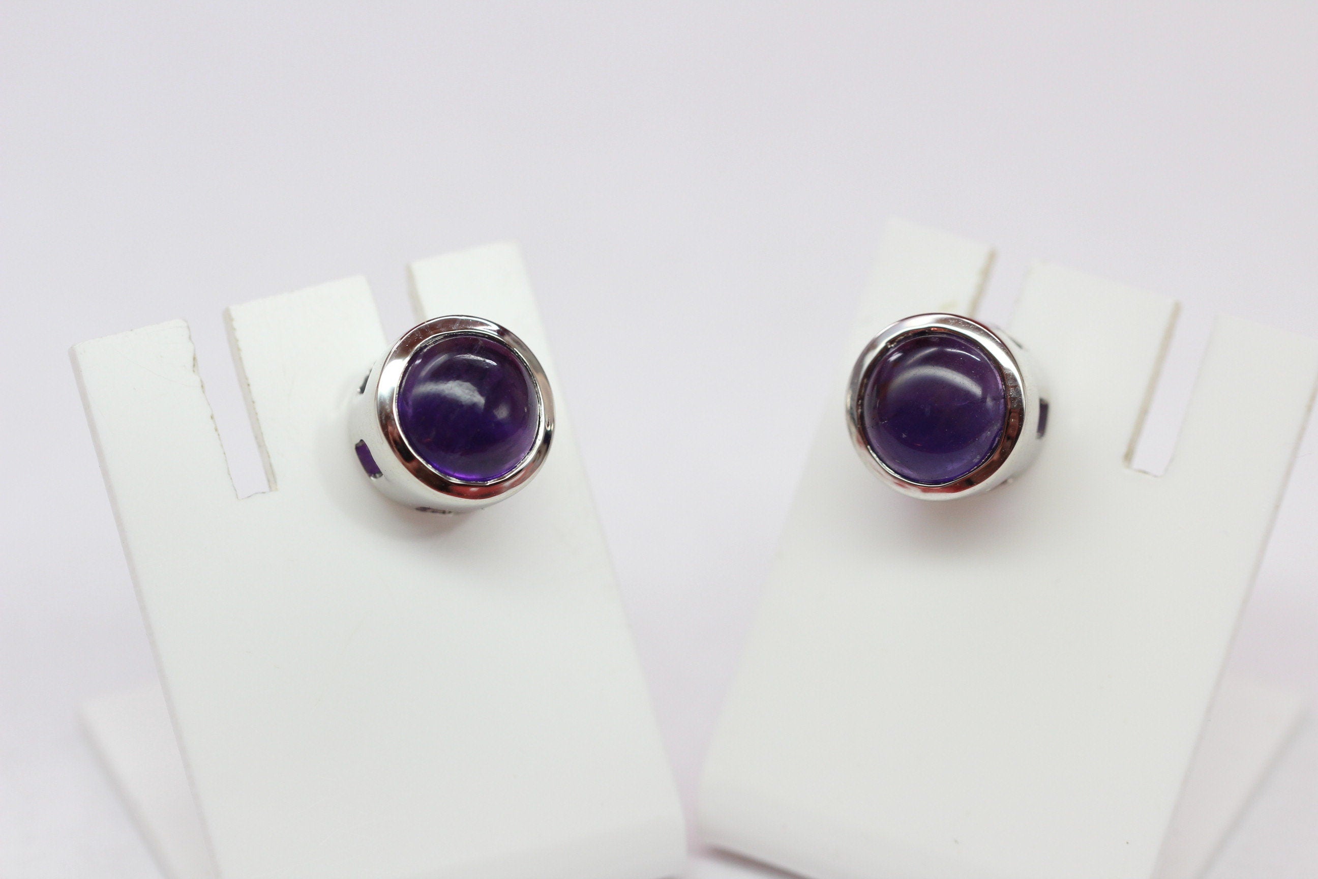 Edle 4,59 Carat Amethyst Ohrstecker 925 Silber Ohrschmuck Ohring Cabochon Unisex