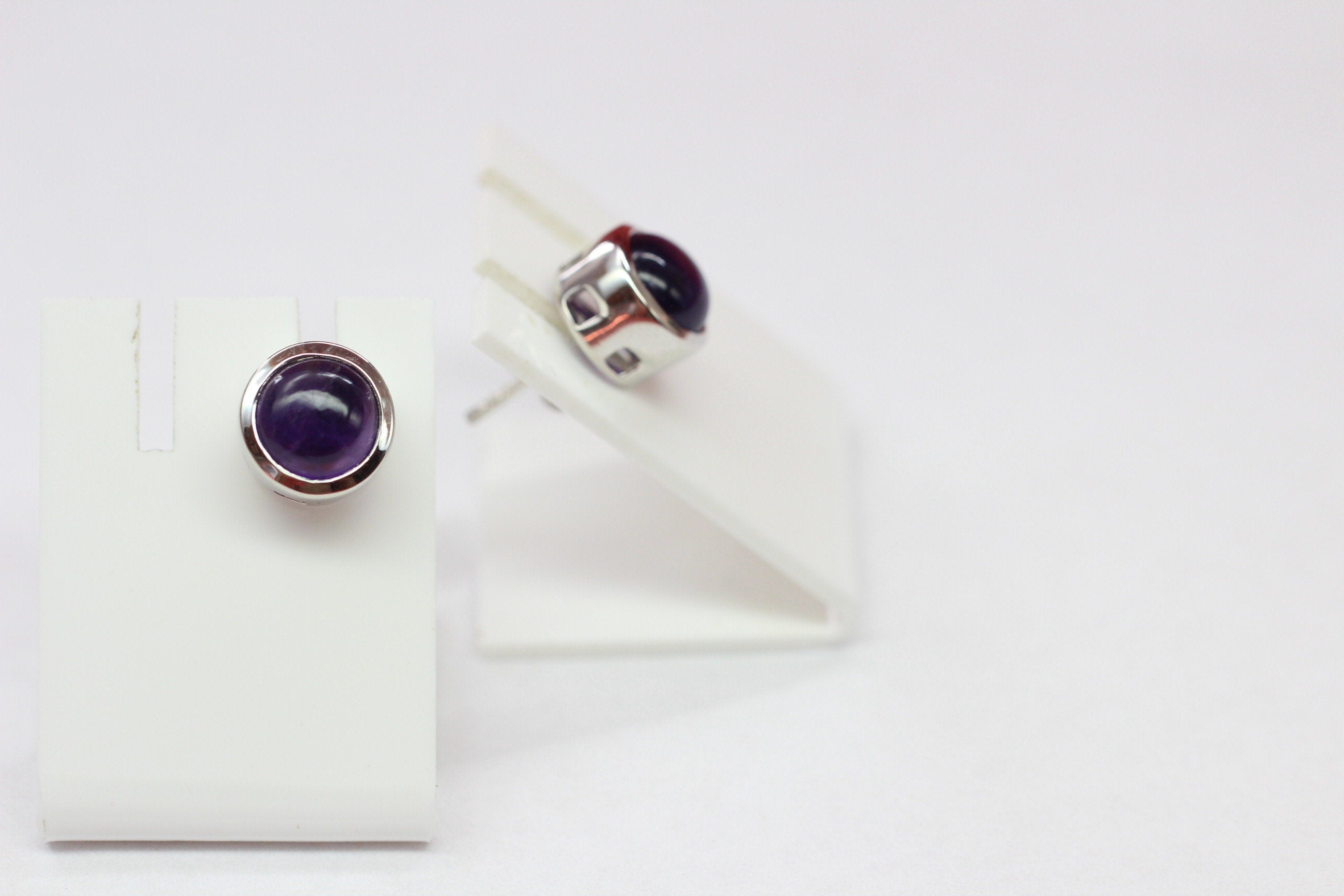Edle 4,59 Carat Amethyst Ohrstecker 925 Silber Ohrschmuck Ohring Cabochon Unisex