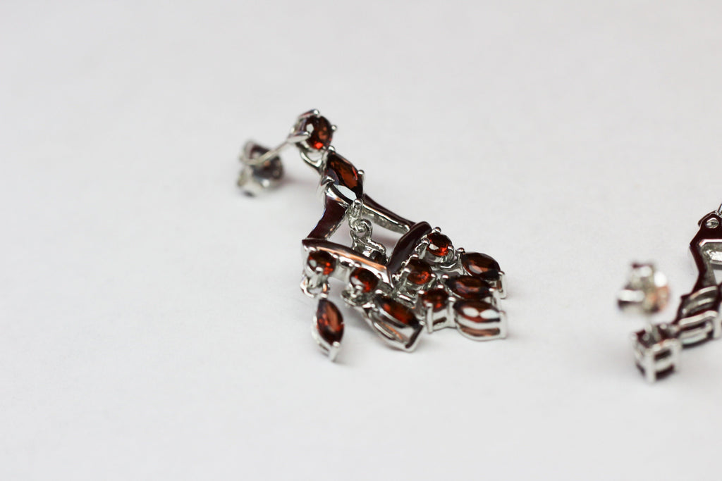 Edle 6,95 Carat Granat Ohrstecker 925 Silber Ohrhanger blutroter Granat
