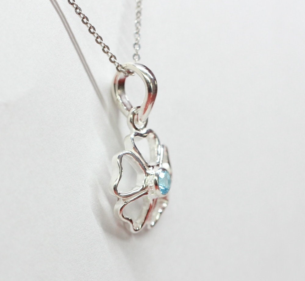 Echter Blautopas Anhänger Silber 925, Kleeblatt Schmuck Blau, Zierliche Edelstein Kette, Glückssymbol Halskette, Kleiner Topas Anhänger Edel