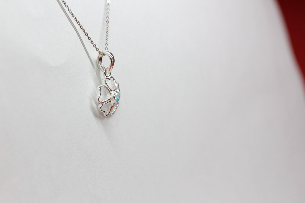 Echter Blautopas Anhänger Silber 925, Kleeblatt Schmuck Blau, Zierliche Edelstein Kette, Glückssymbol Halskette, Kleiner Topas Anhänger Edel