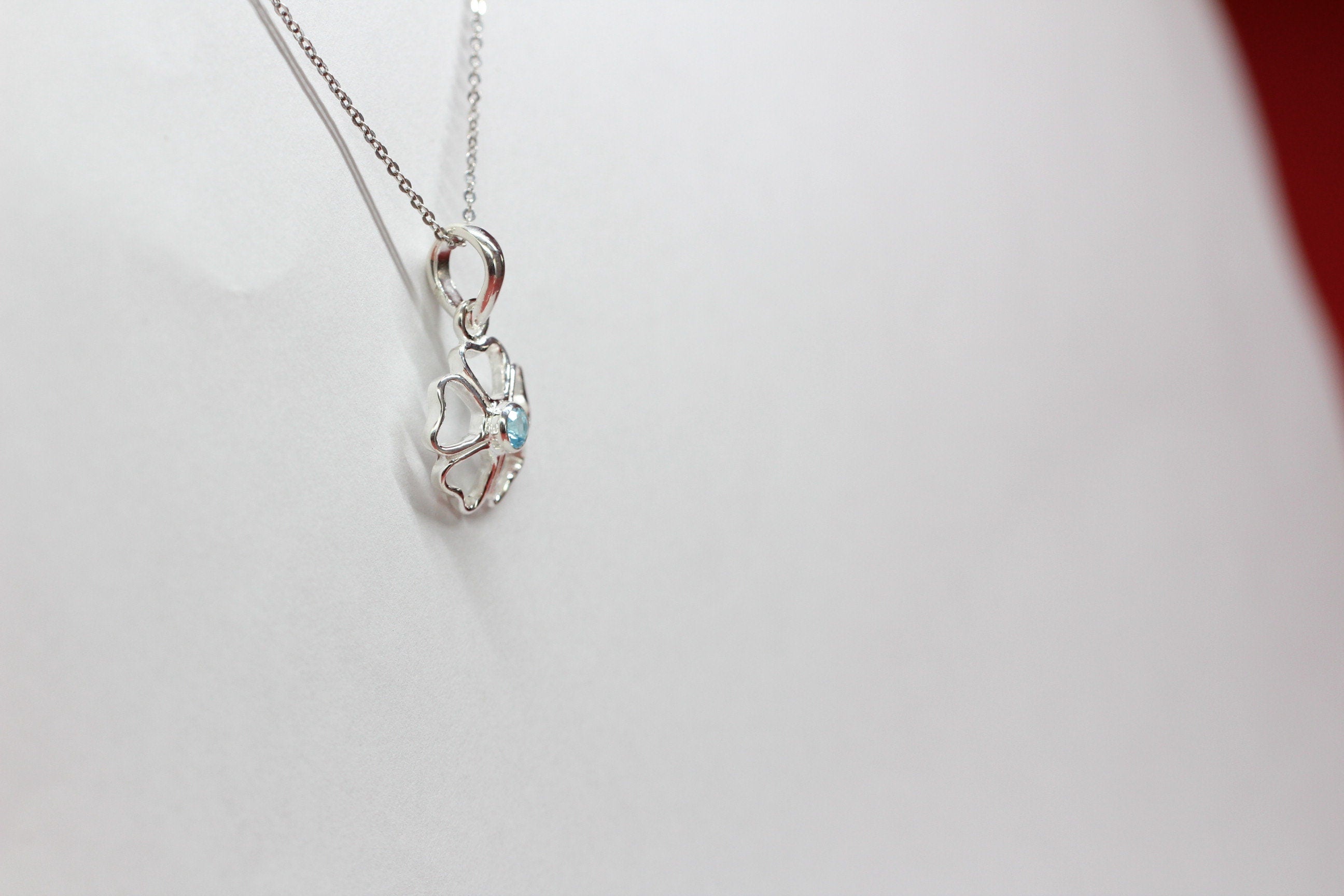 Echter Blautopas Anhänger Silber 925, Kleeblatt Schmuck Blau, Zierliche Edelstein Kette, Glückssymbol Halskette, Kleiner Topas Anhänger Edel