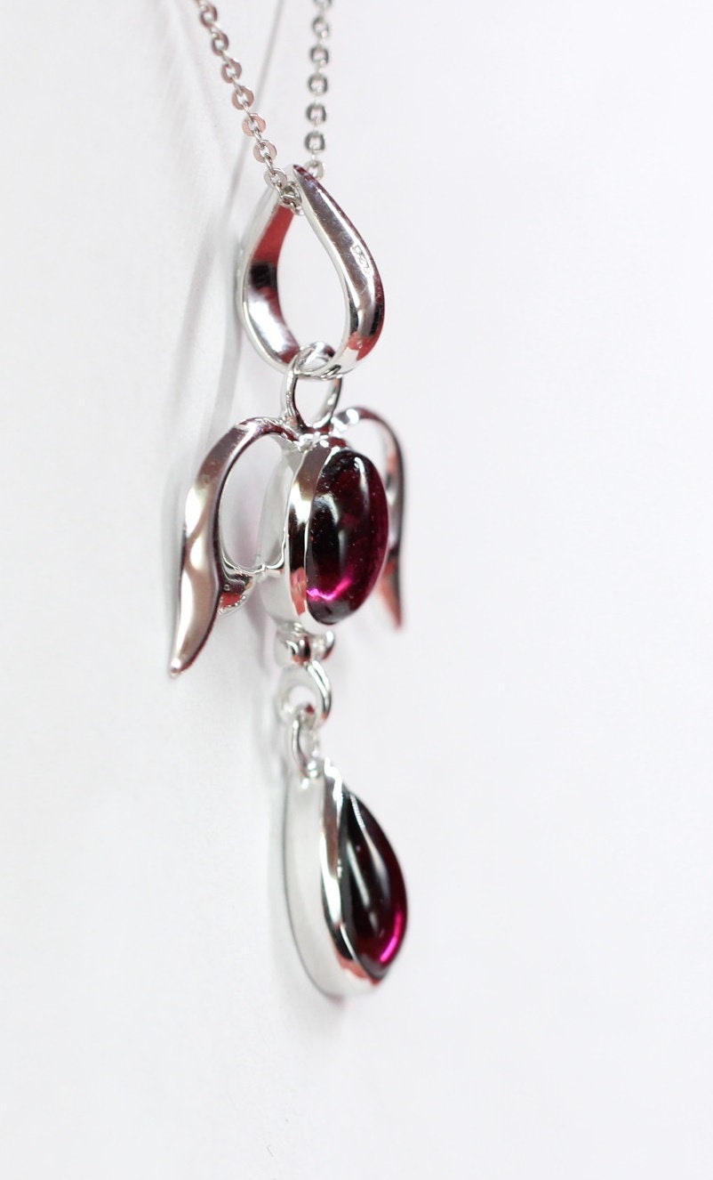 Edler 3,4 Carat Granat Anhanger Cabochon Schliff 925 Silber Collier Kette Top