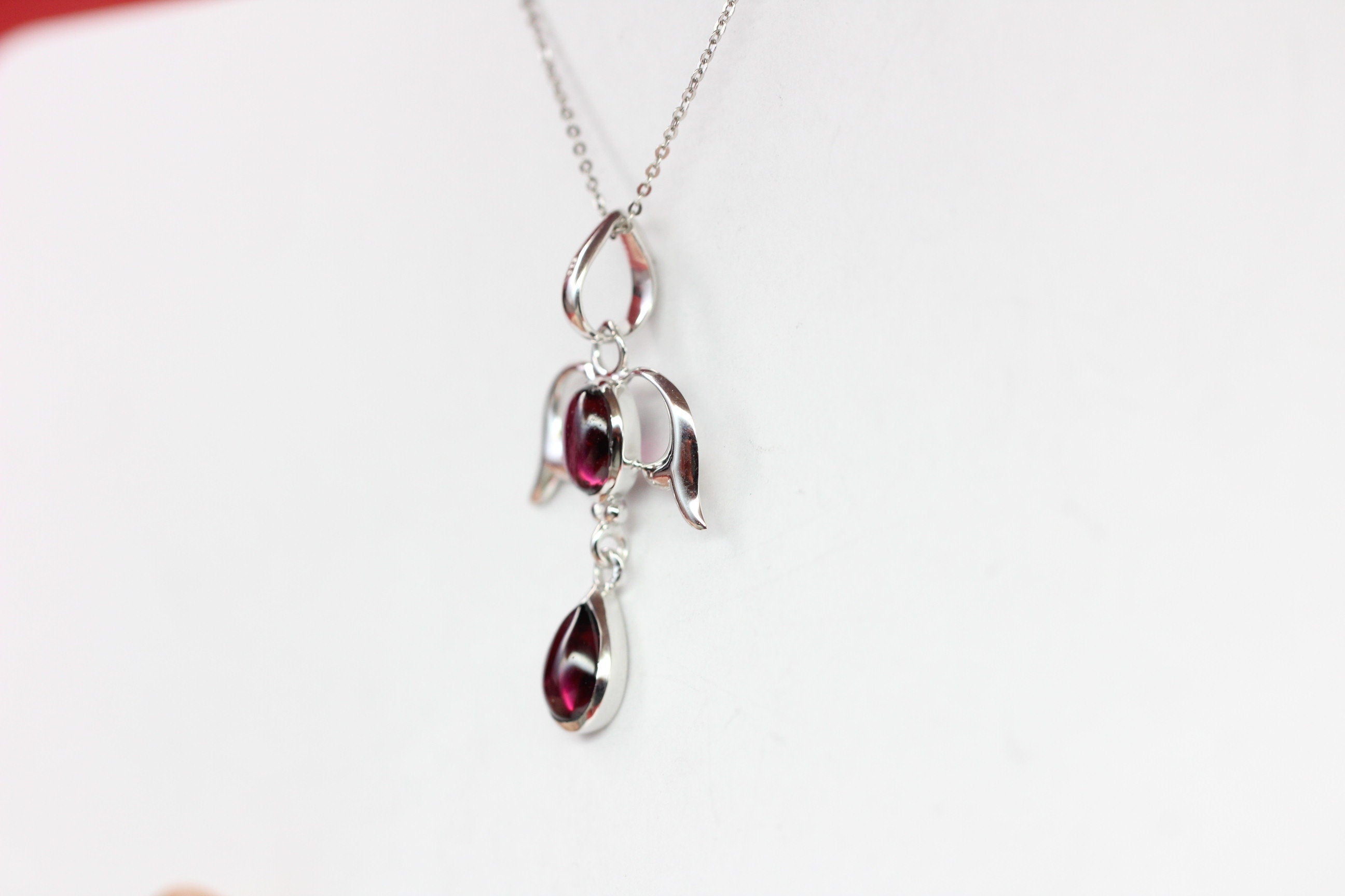Edler 3,4 Carat Granat Anhanger Cabochon Schliff 925 Silber Collier Kette Top