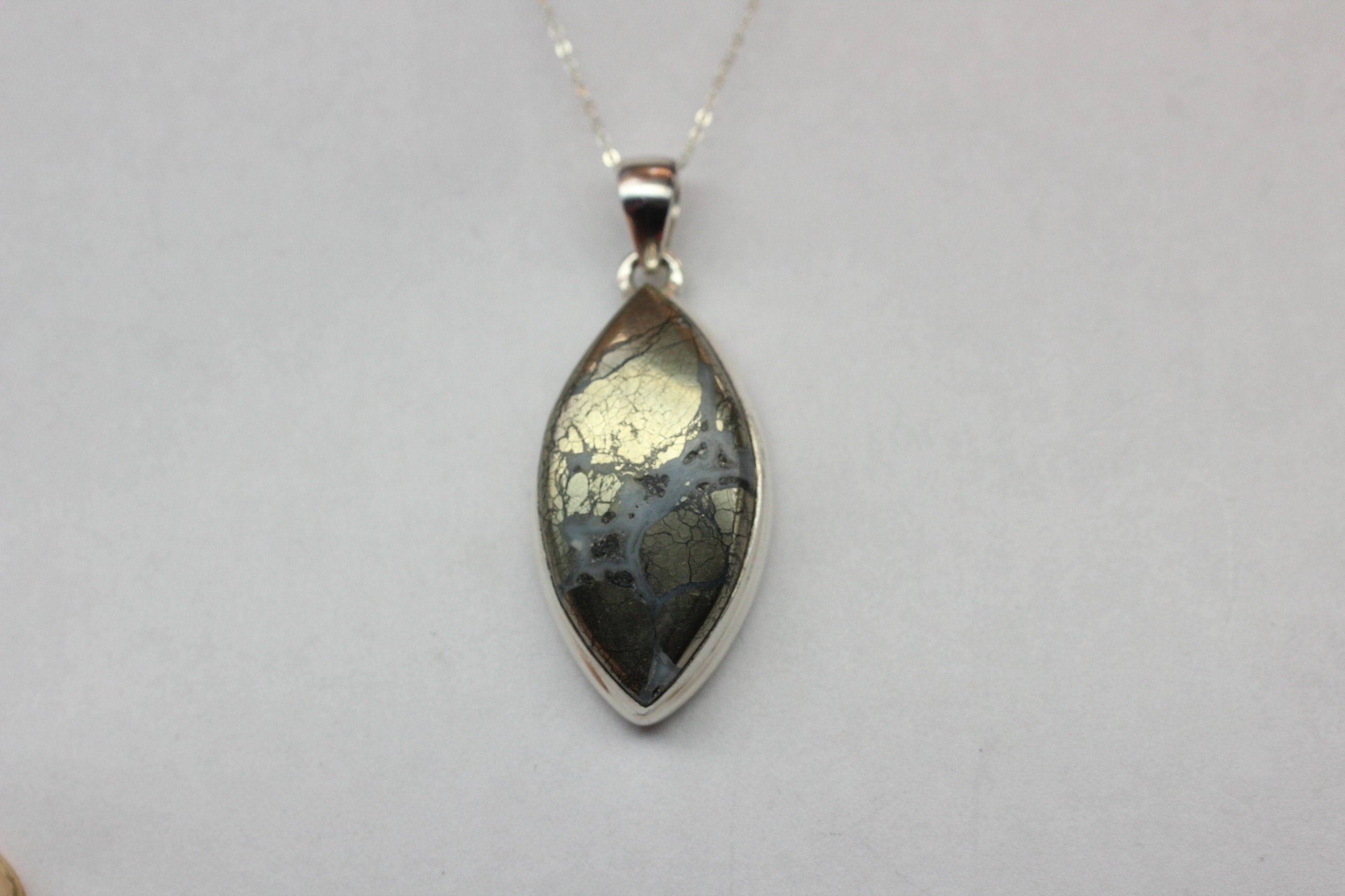 Achat mit Pyrite Anhanger 925 Silber Collierr Kette wundervolles Mineral   Unitkat