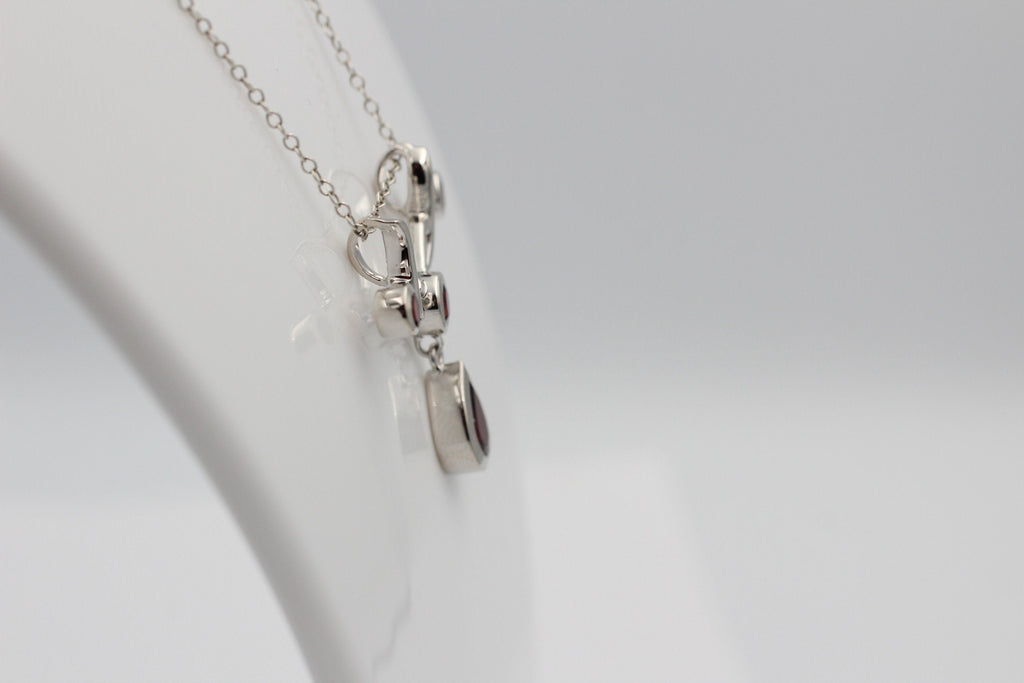 Edler 2,8 Carat blutroter Granatanhanger 925 Silber Collier Kette Silbercollier