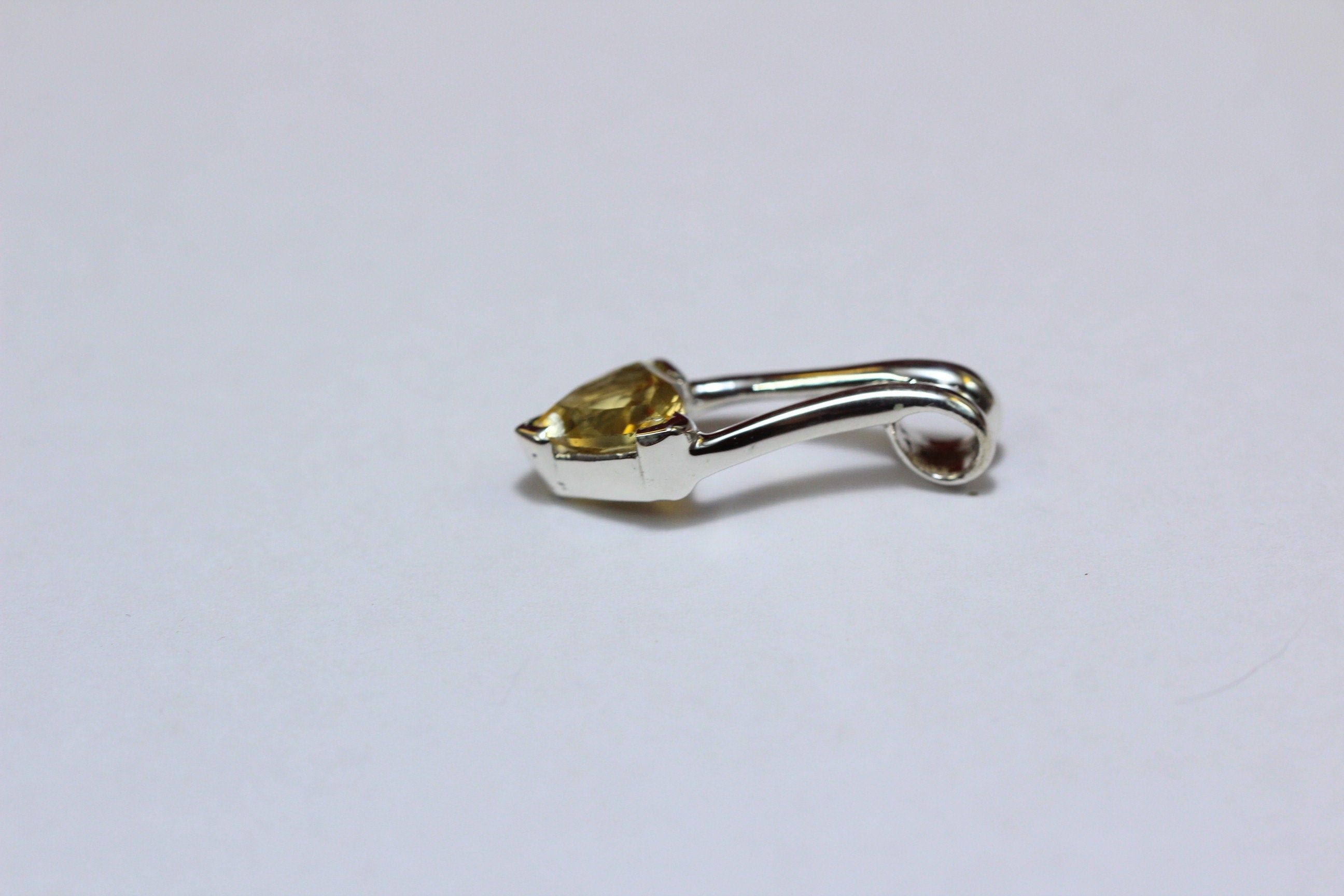 Edler 1,3 Carat Citrin Anhanger 925 Silber gelber Edelstein