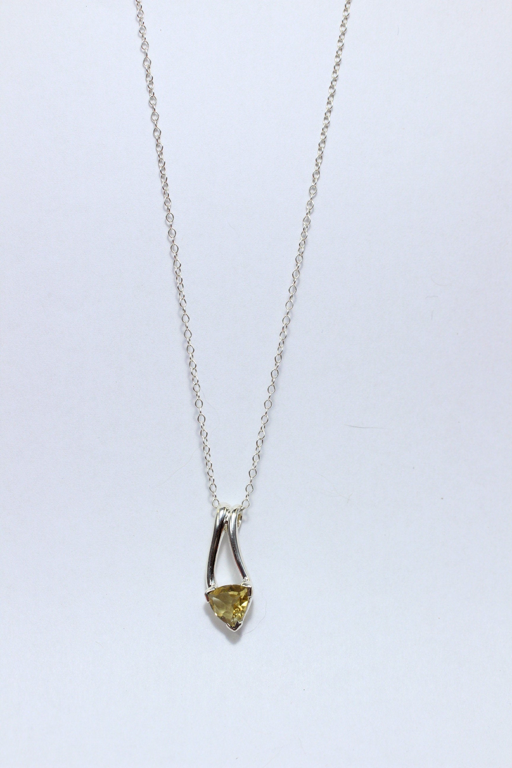 Edler 1,3 Carat Citrin Anhanger 925 Silber gelber Edelstein