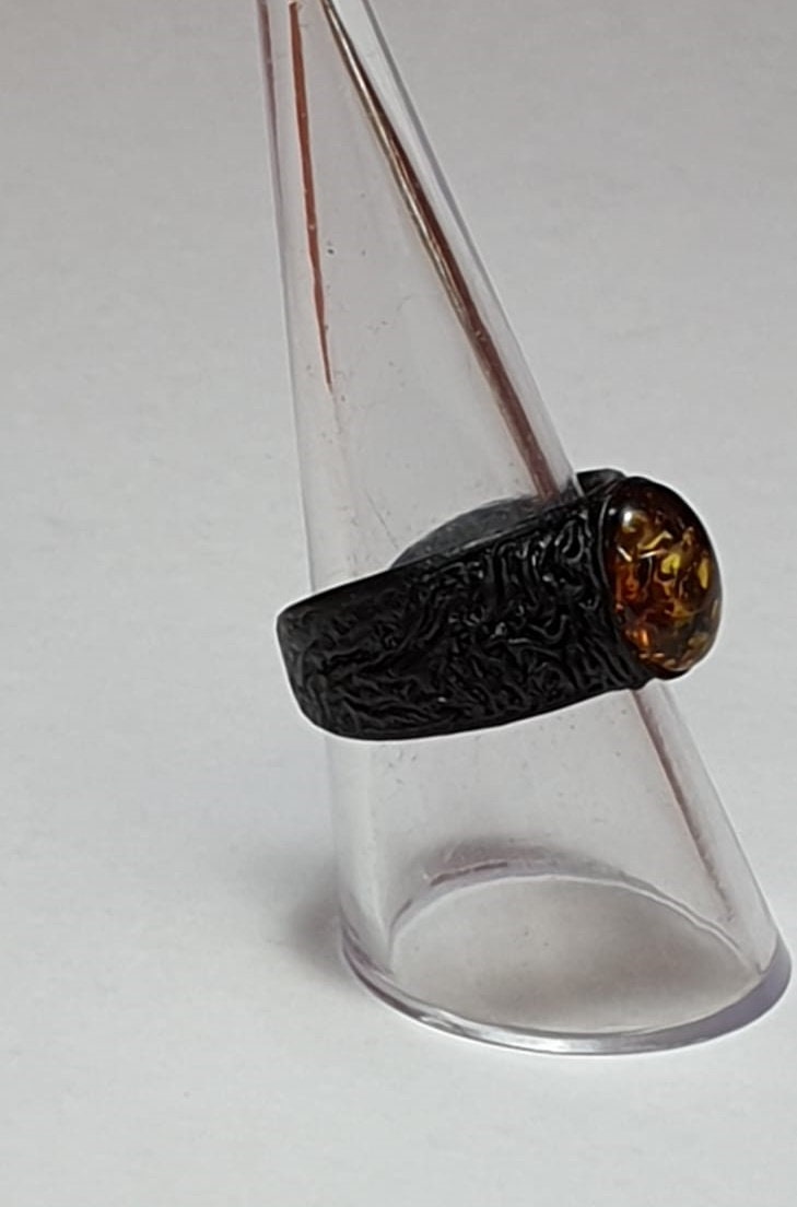 stylischer Bernstein Cabochon Lederring rot gran brauner Bernstein Unisex