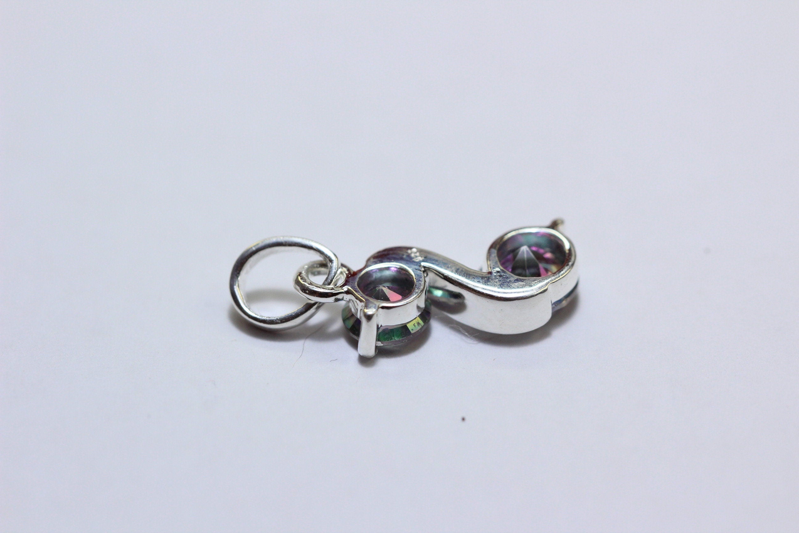 Edler 2,6 Carat Mystik Topas Anhanger 925 Silber Anhanger Collier mystischer Topas