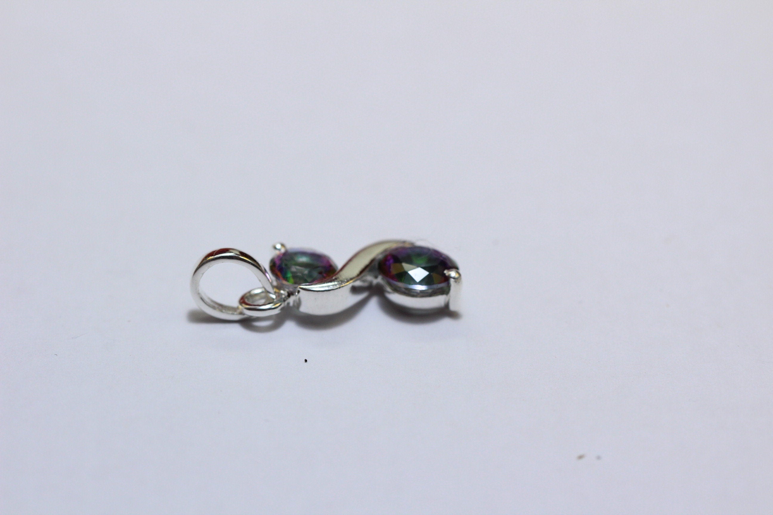 Edler 2,6 Carat Mystik Topas Anhanger 925 Silber Anhanger Collier mystischer Topas