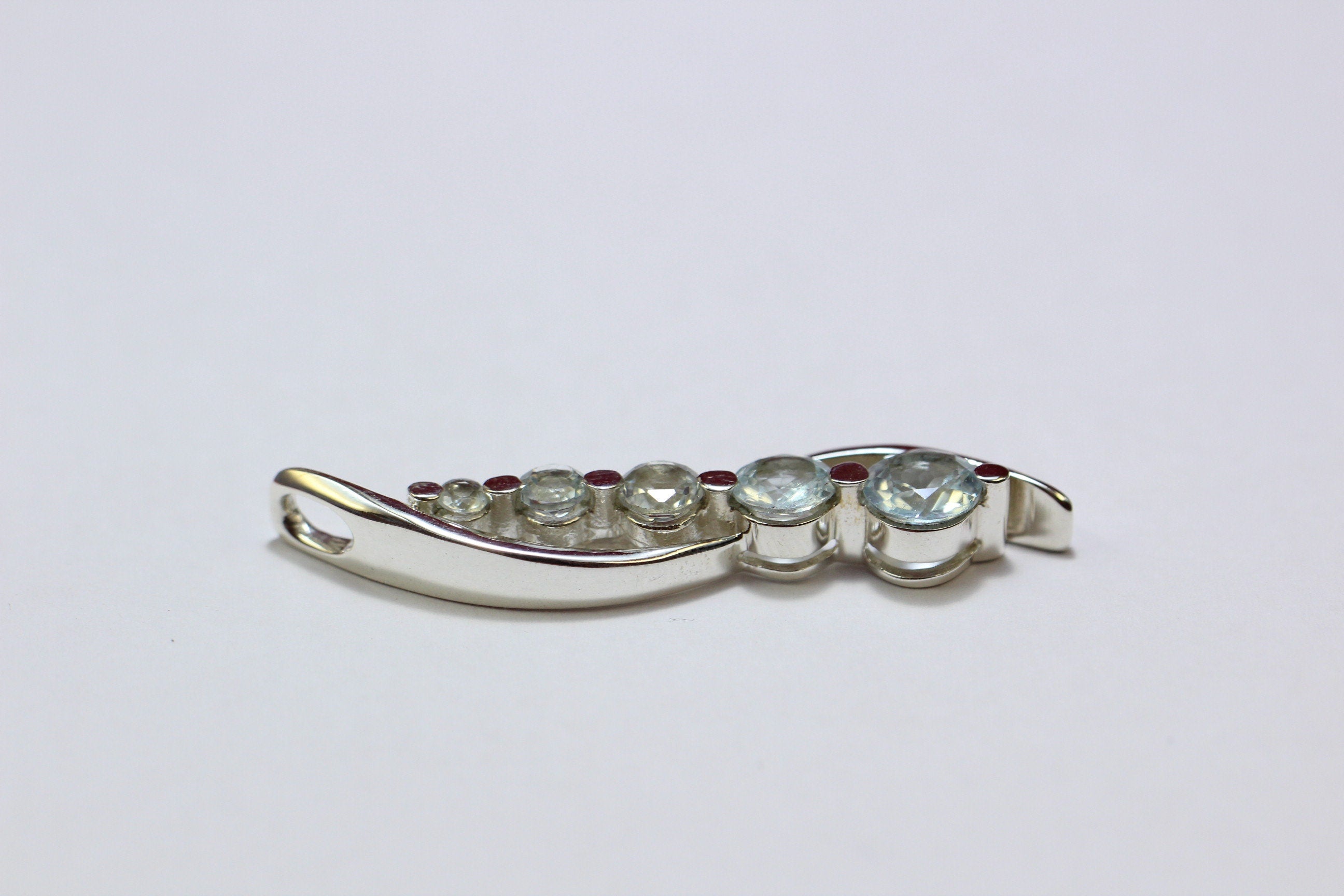 Echter Blautopas Silberanhänger 925, Hellblaue Edelstein Kette, Modernes Collier, Sky Blue Topas Schmuck, Geschenk für Frau, Handgefertigt
