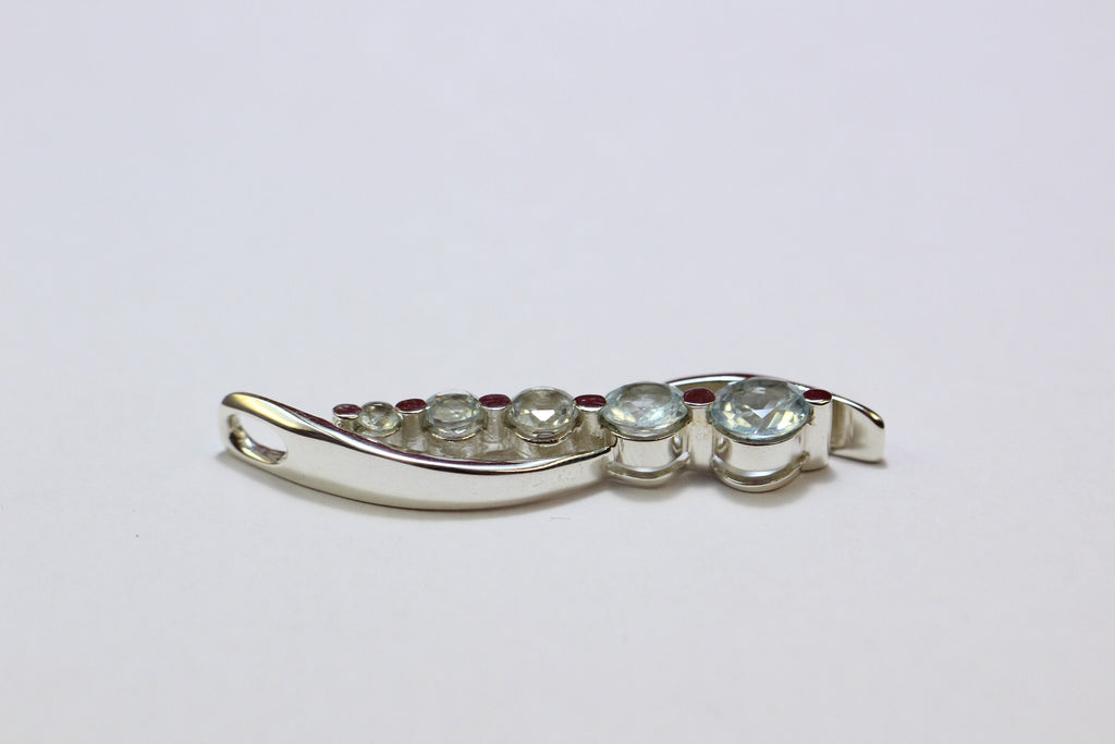 Echter Blautopas Silberanhänger 925, Hellblaue Edelstein Kette, Modernes Collier, Sky Blue Topas Schmuck, Geschenk für Frau, Handgefertigt