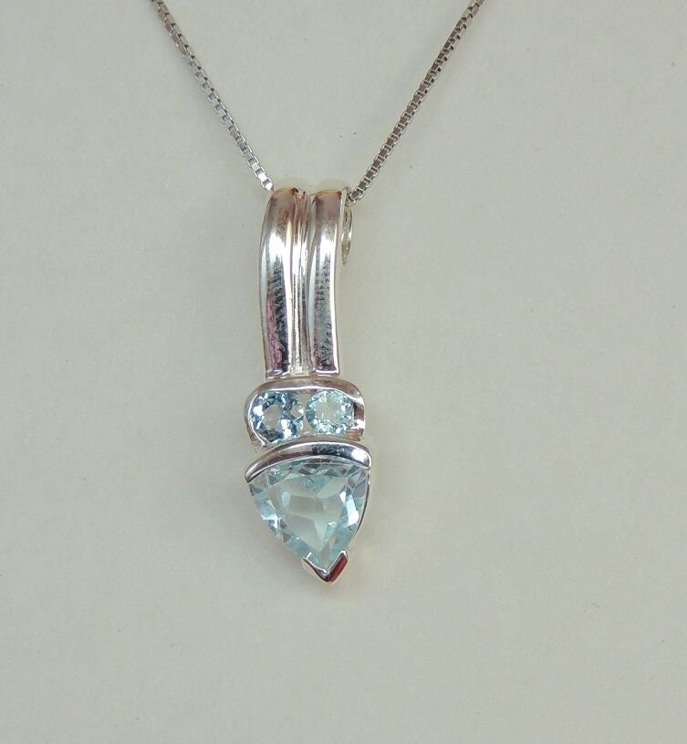 1,65 Carat Blautopas Designer Anhanger 925 Silber Collier Kette Top Design
