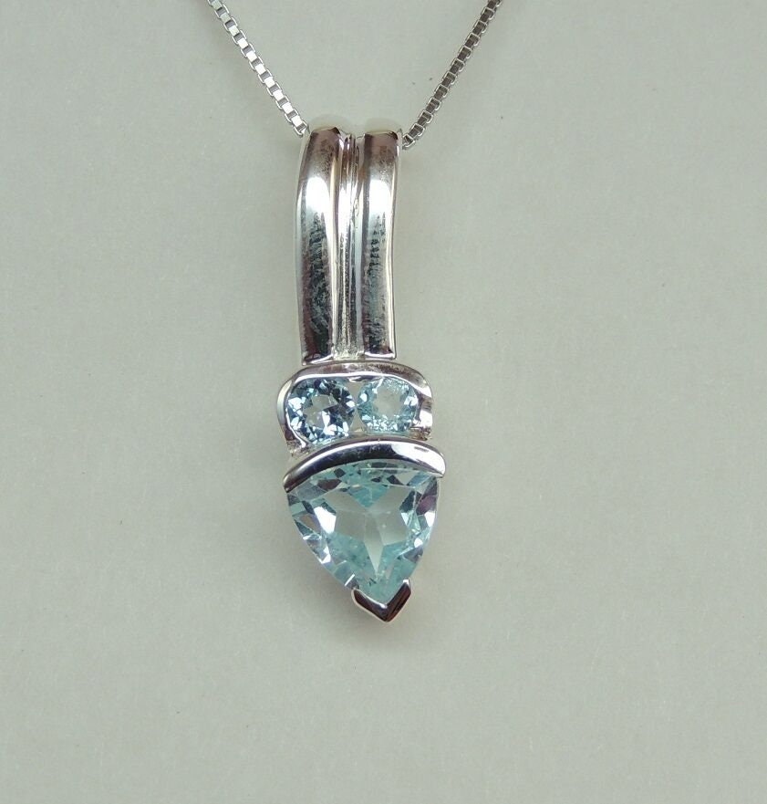 1,65 Carat Blautopas Designer Anhanger 925 Silber Collier Kette Top Design