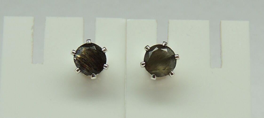 Edler 1,72 Carat schwarzer Mondstein Ohrstecker 925 Silber Ohrring aus Madagaska