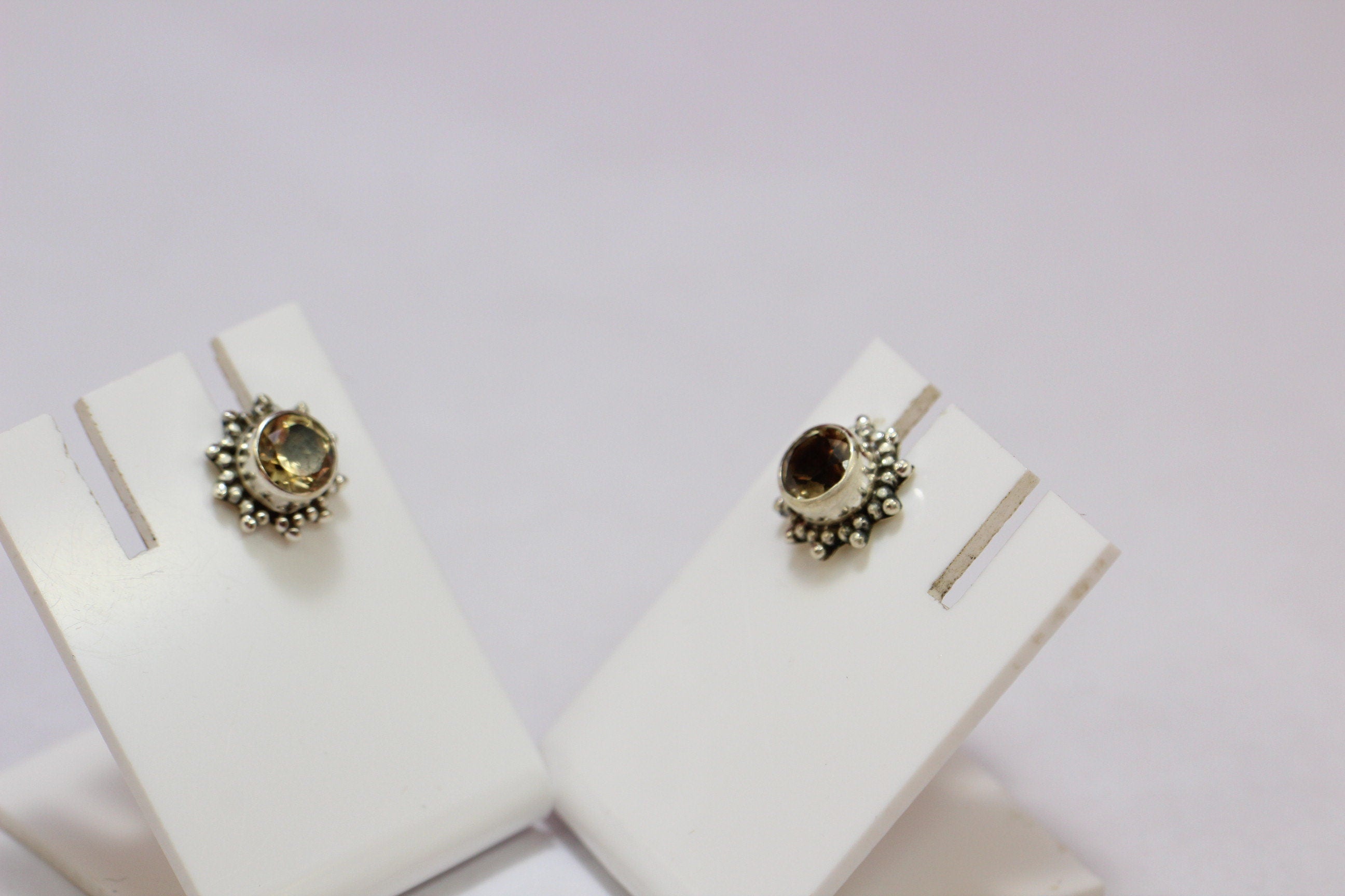 Edle 0,7 Caerat goldgelbe Citrin Ohrstecker 925 Silber Citrinohrstecker Edelstein