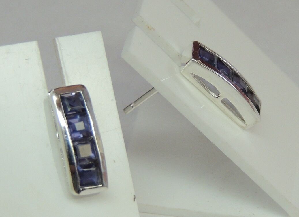 Edle 0,66 Carat Iolith Ohrstecker Wassersaphir 925 Silber Luchssaphir Ohrring
