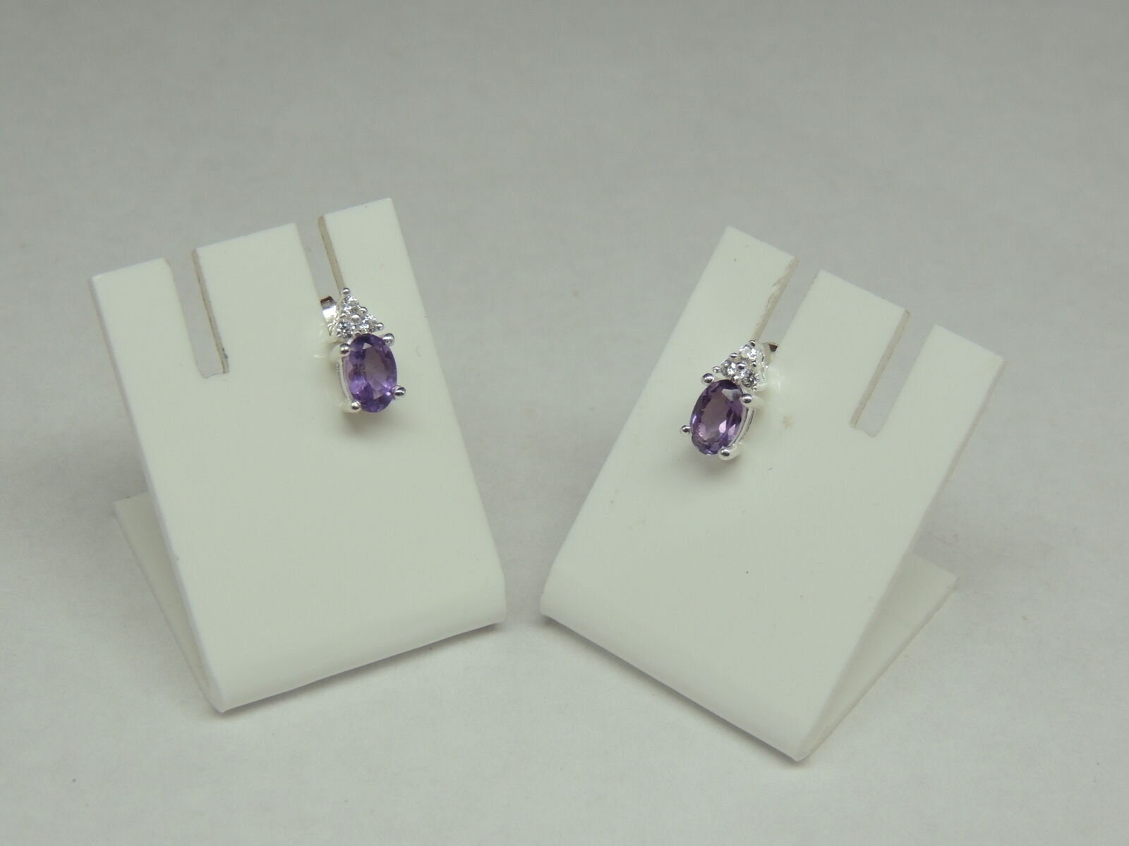 Edle echte 0,6 Carat Amethyst Ohrstecker 925 Silber Zironia funkelnde Ohrstecker