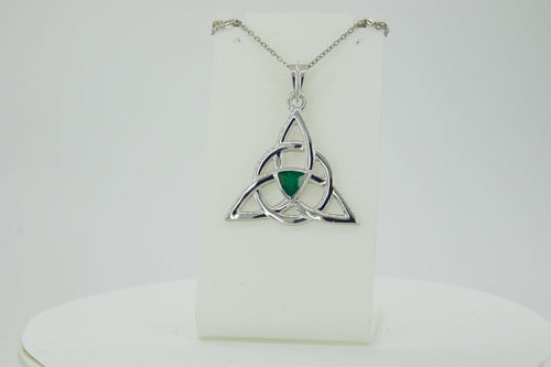 0,8 Carat grüner Onyx Anhanger keltischen Knotenmuster 925 Silber Unendllichkeit