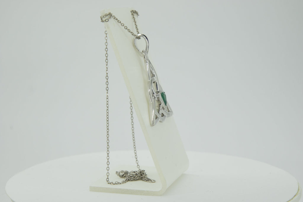 0,8 Carat grüner Onyx Anhanger keltischen Knotenmuster 925 Silber Unendllichkeit