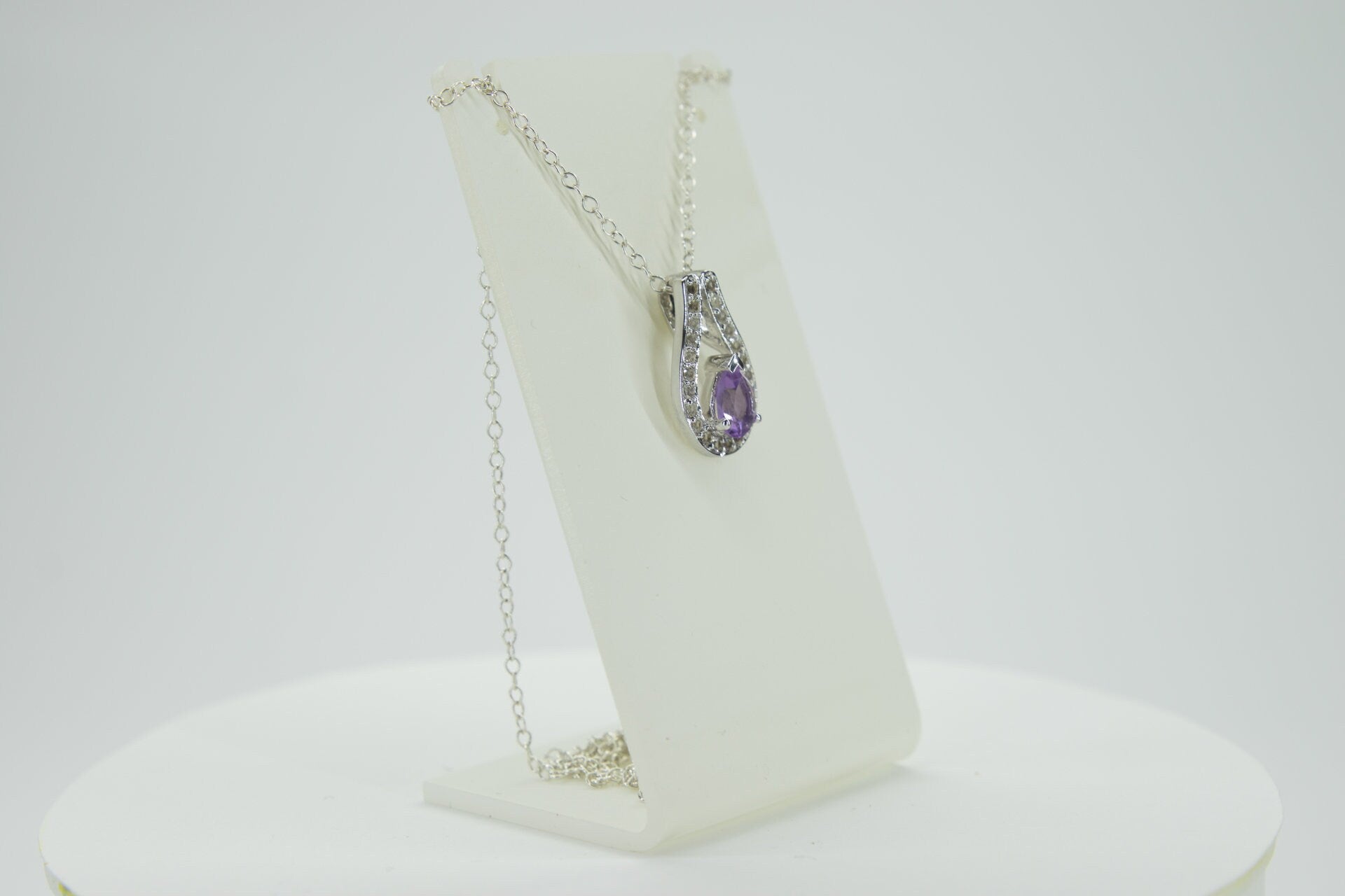 Amethyst Anhänger 925 Silber, Lila Edelstein Kette mit Weißtopas, Februar Geburtsstein, Elegantes Geschenk für Sie, Handgefertigter Schmuck