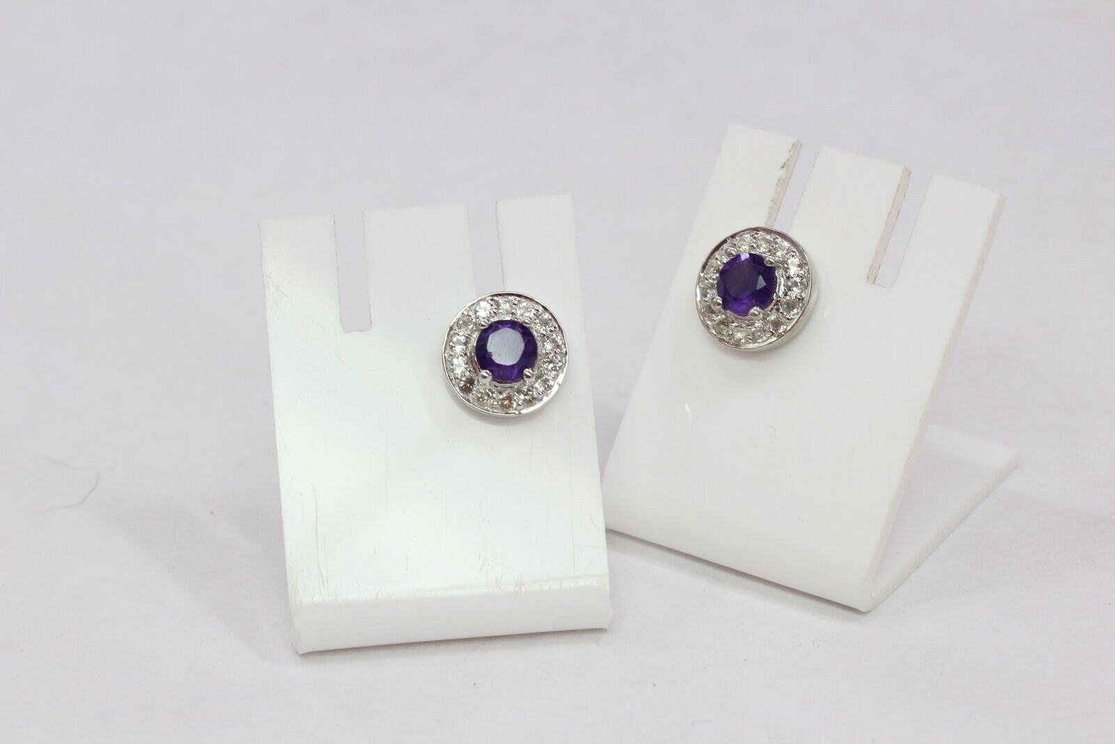 Edler 1,0 Carat Amethyst Ohrstecker Weiatopas 925 Silber Ohrschmuck Top