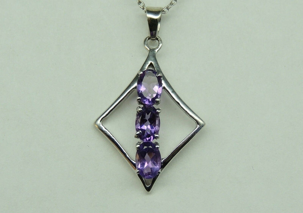 Edler 1,34 Carat Amethyst Anhanger 925 Silber Kette Collier Top Edel