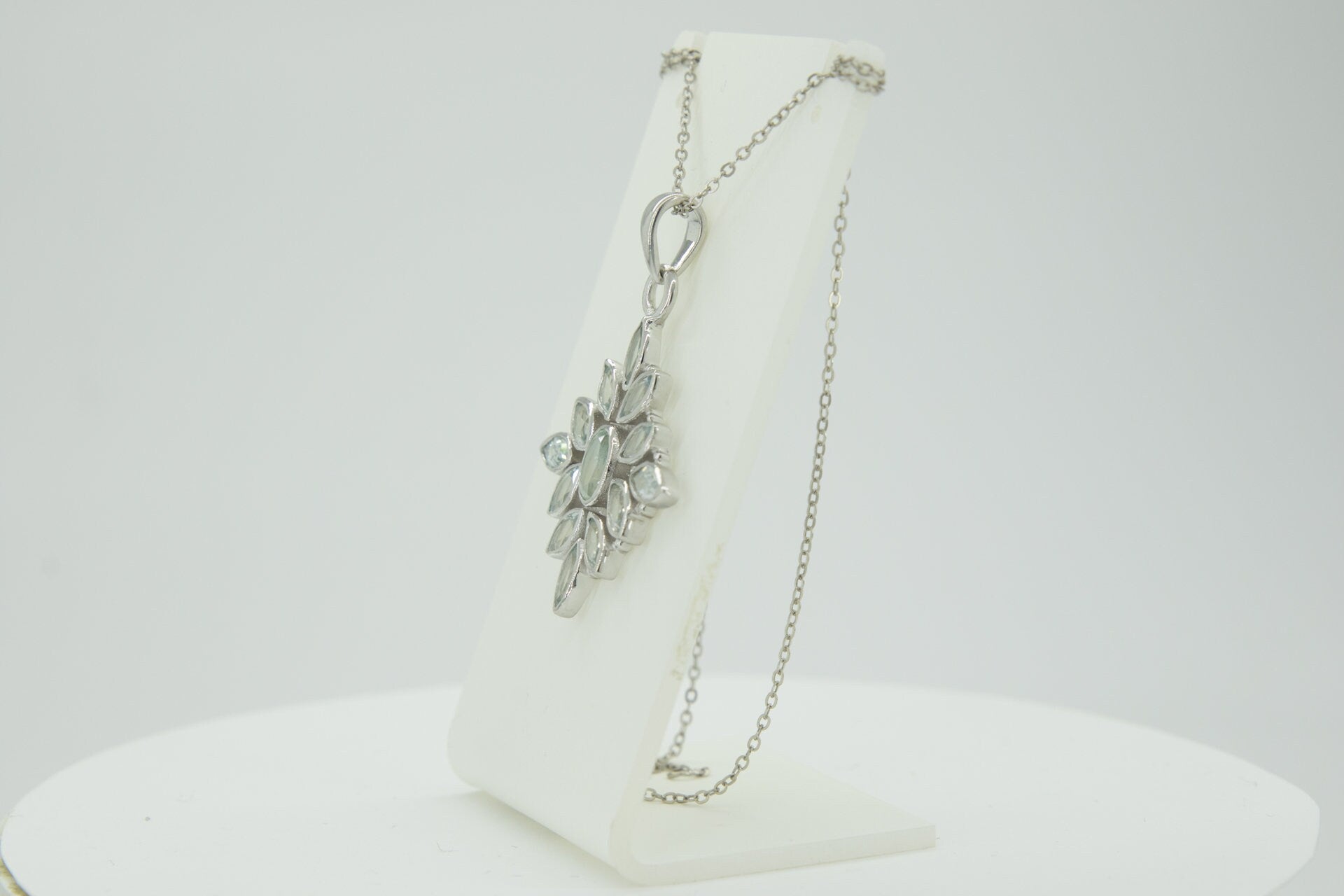 3,7 Carat Blautopas Anhanger 925 Silber Collier Kette sky blue Topas  Topf Edel