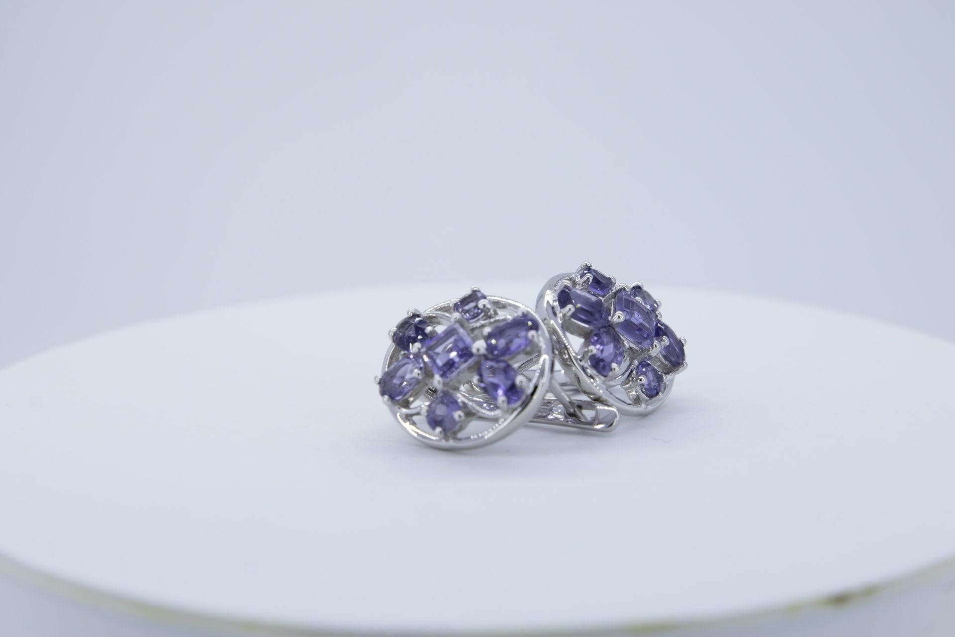 Design pur 7,4 Carat Iolith Ohrschmuck 925 Silber Ohrstecker Ohrring Wassersaphir