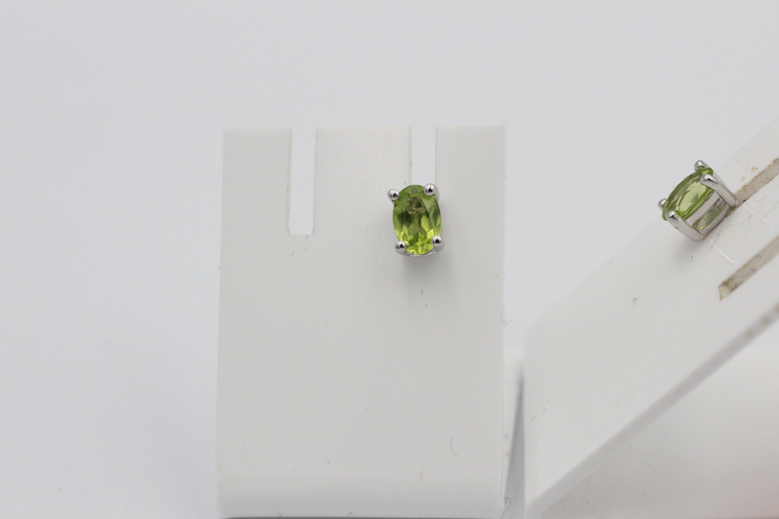Edle 1,0 Carat Peridot  Ohrstecker 925 Silber Ohrring Ohrschmuck Olivin Top