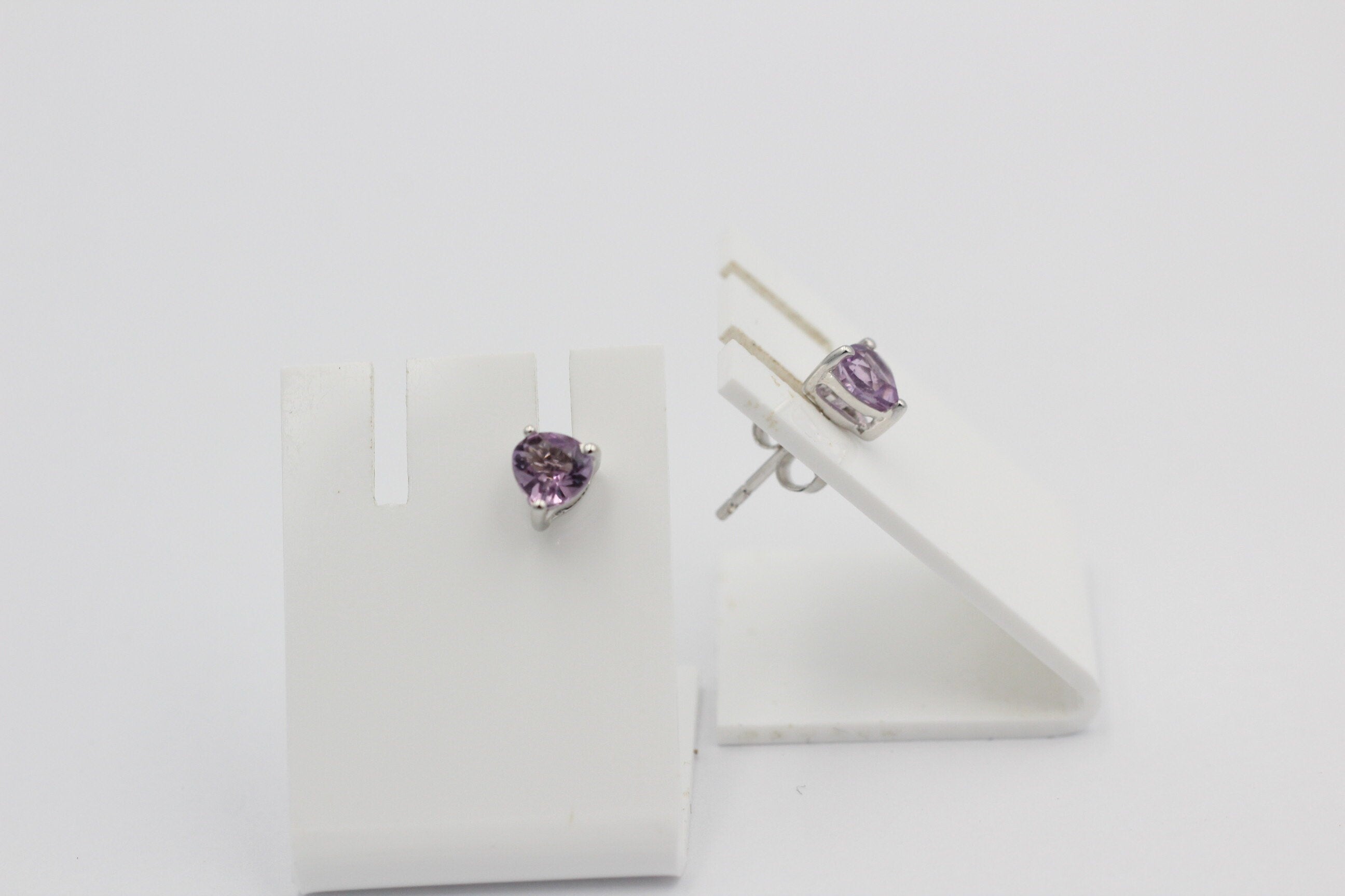 0,9 Carat Amethyst Herz Ohrstecker 925 Silber Herzohrstecker violetter Edelstein