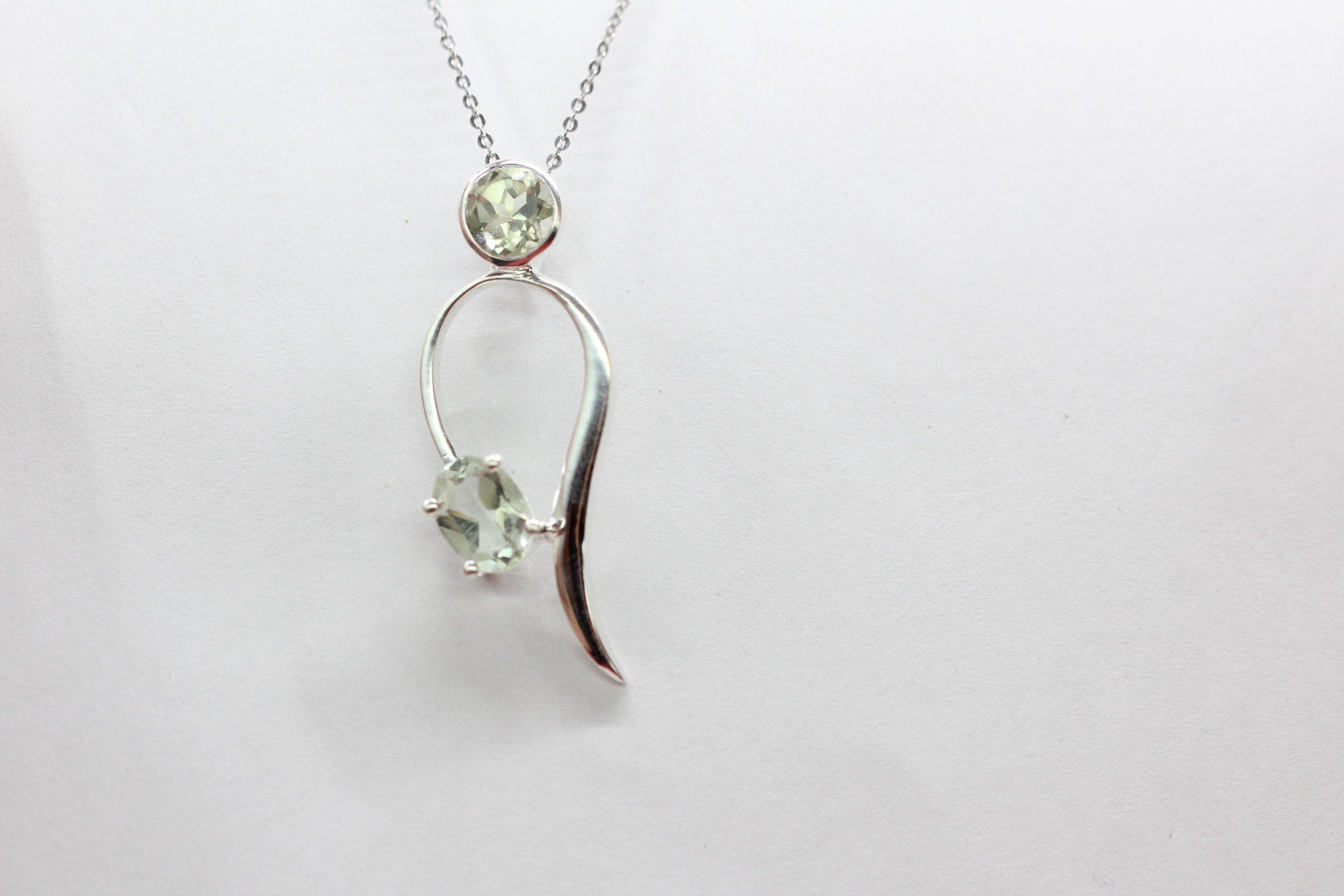Edler 1,49 Carat moderner Prasiolith Anhanger 925 Silber Collier Kette graner Amethyst