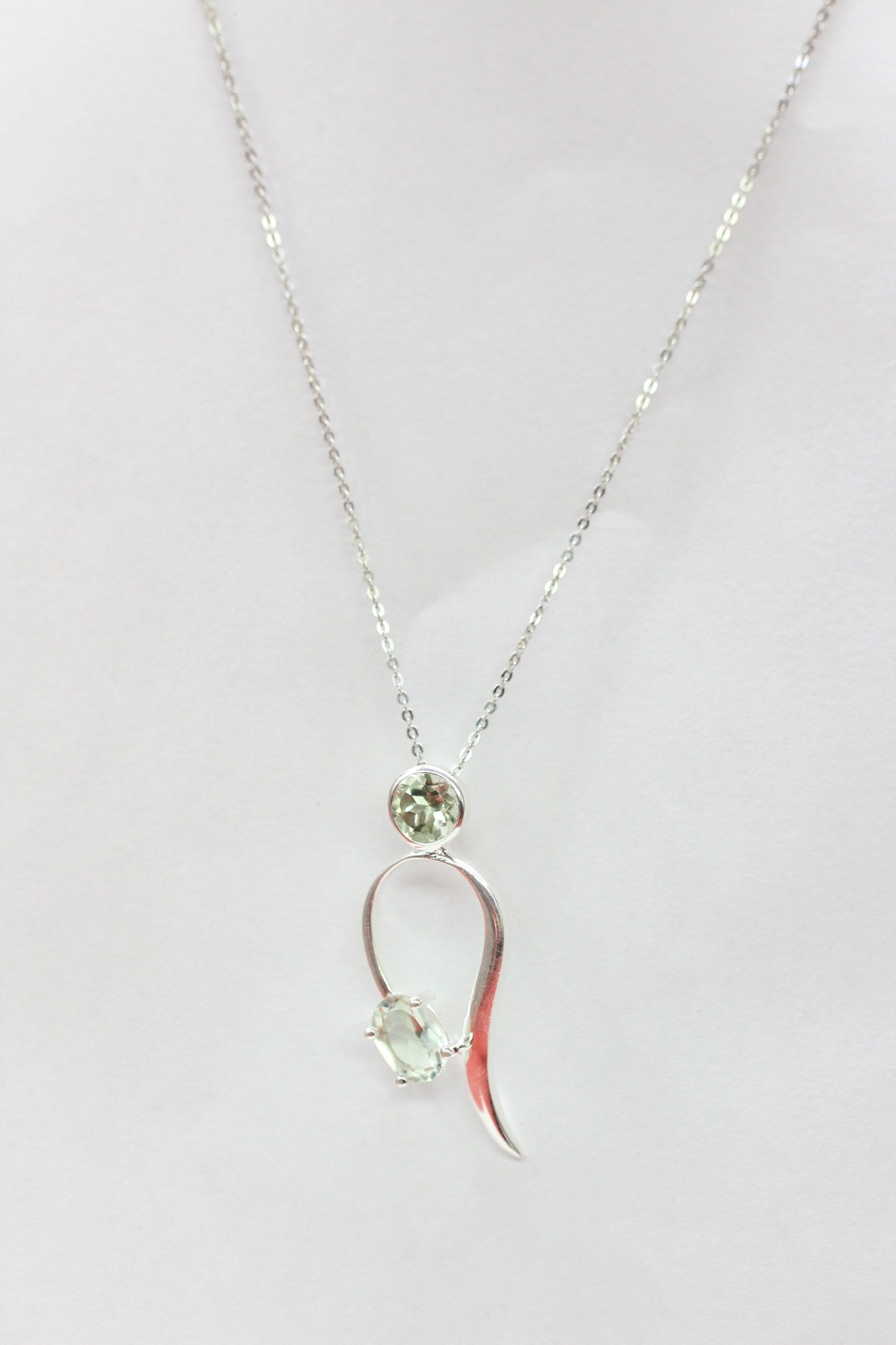 Edler 1,49 Carat moderner Prasiolith Anhanger 925 Silber Collier Kette graner Amethyst