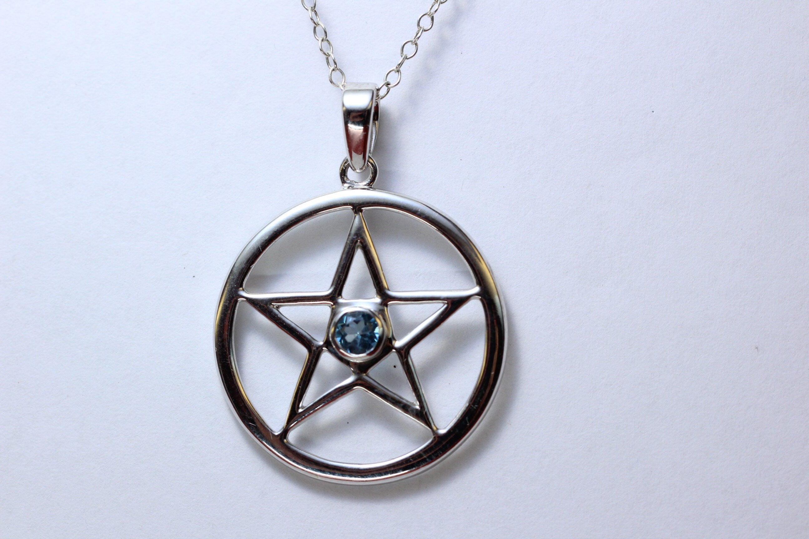 Edler 0,22 Carat Blautopas Stern Anhanger 925 Silber Collier sky blue Topas