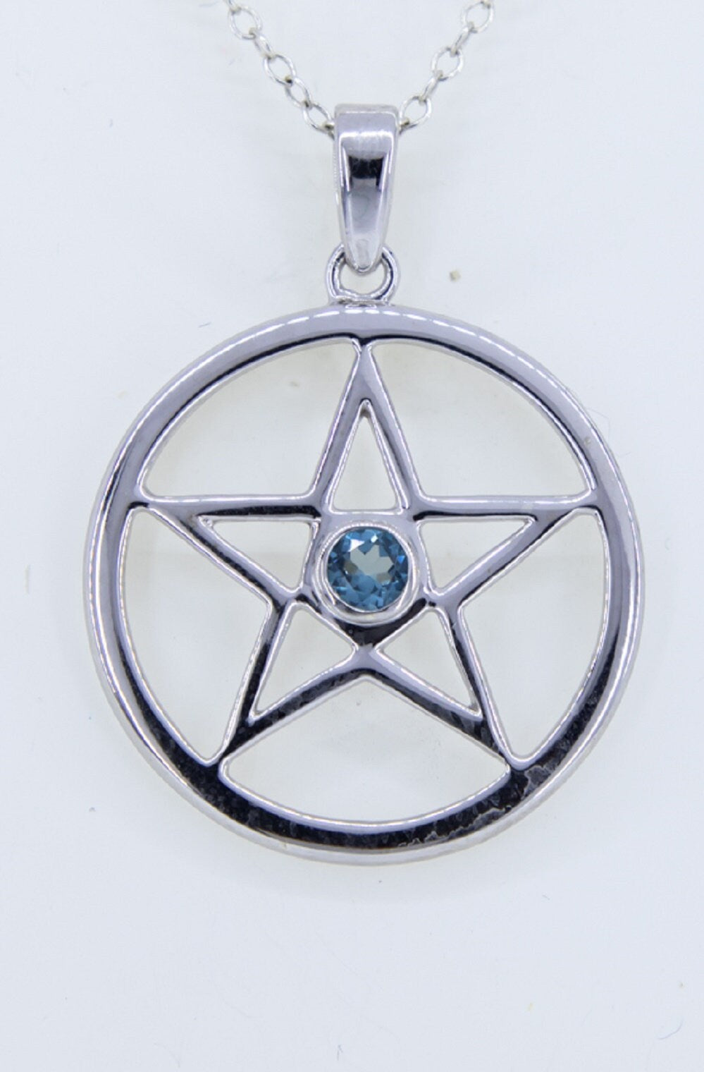Edler 0,22 Carat Blautopas Stern Anhanger 925 Silber Collier sky blue Topas