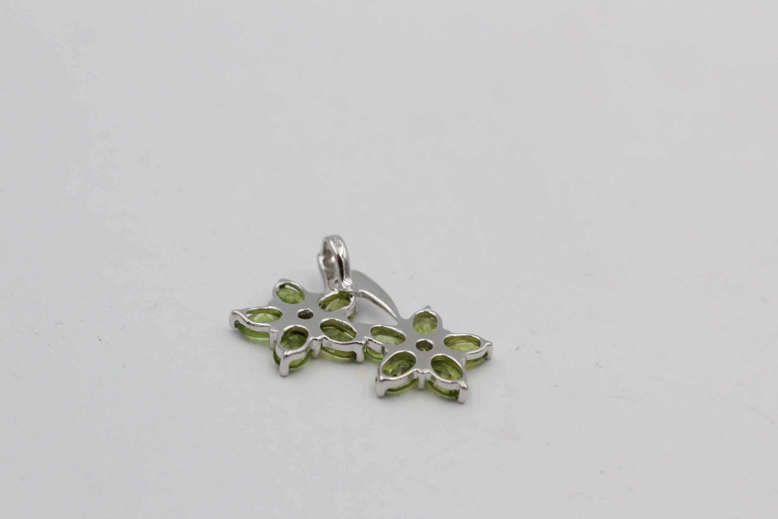 Edler 4,25 Carat Peridot Blüten Anhänger 925 Silber Collier Kette Olivin Top