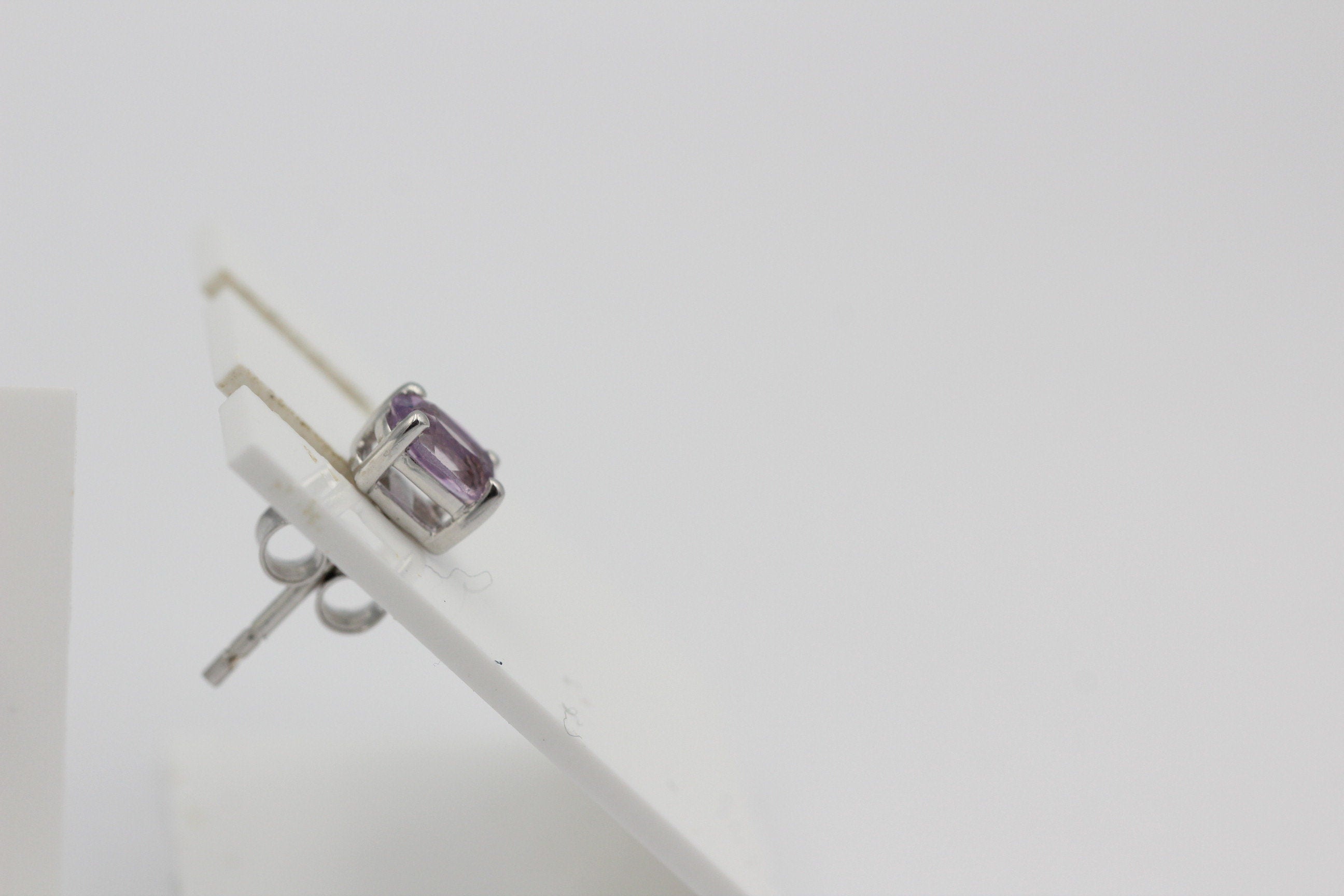 Edle 1,0 Carat Amethyst Ohrstecker 925 Silber Ohrring Ohrschmuckn violett