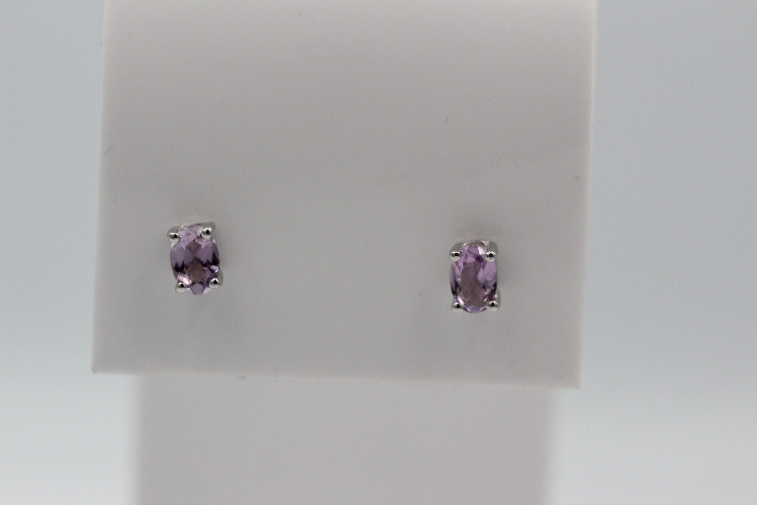 Edle 1,0 Carat Amethyst Ohrstecker 925 Silber Ohrring Ohrschmuckn violett