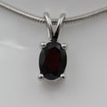 Edler 0,70 Carat Granat  Anhanger 925 Silber Collier Kette roter Edelstein Top