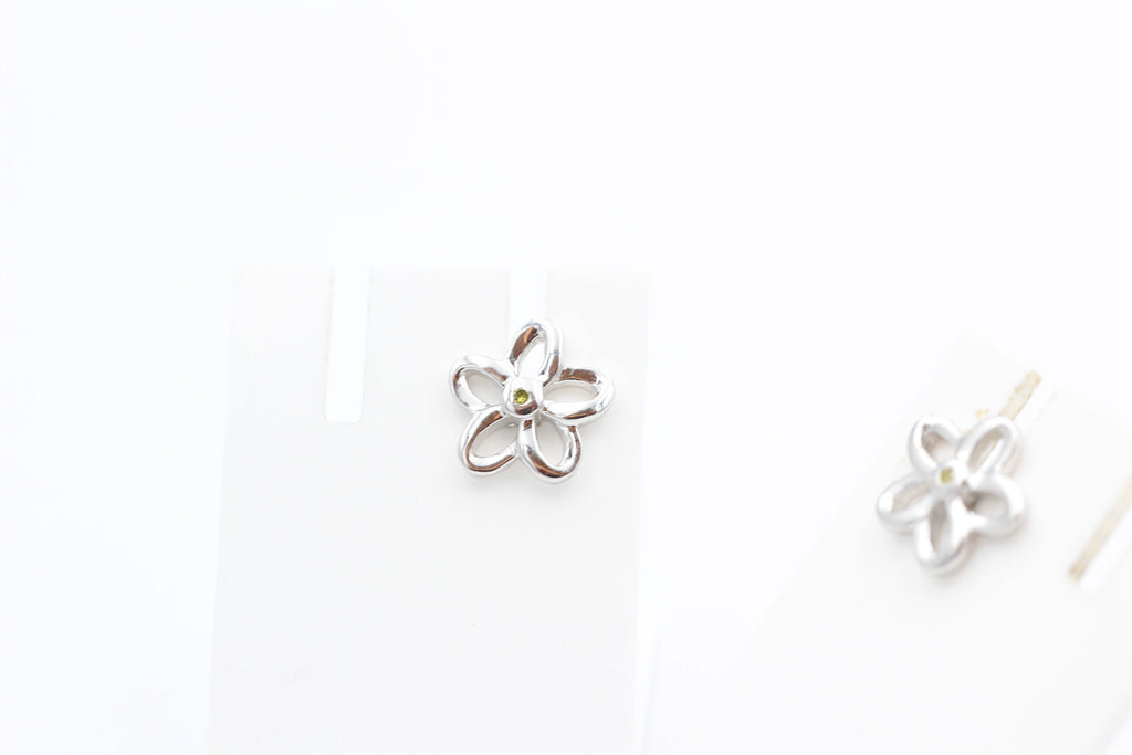 0,02 Carat gelber Diamant Blumen Ohrstecker 925 Silber G- H / I2-I3 Top Edel