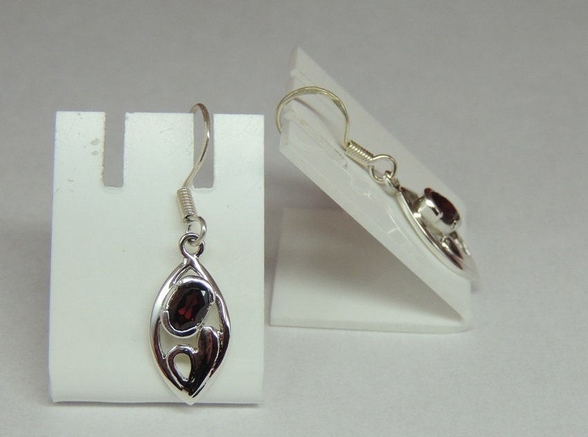 Edle 1,18 Carat romantische Granat Ohrhanger 925 Silber blutroter Edelstein Ohrschmuck